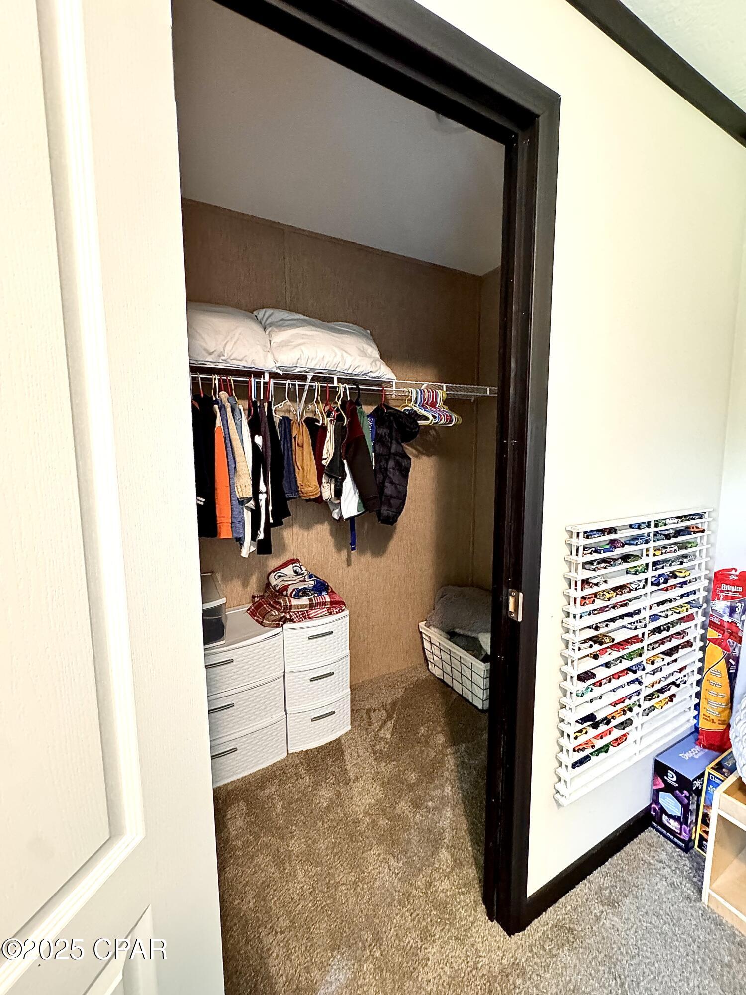 7031 Hamilton Road, Grand Ridge, Florida image 19