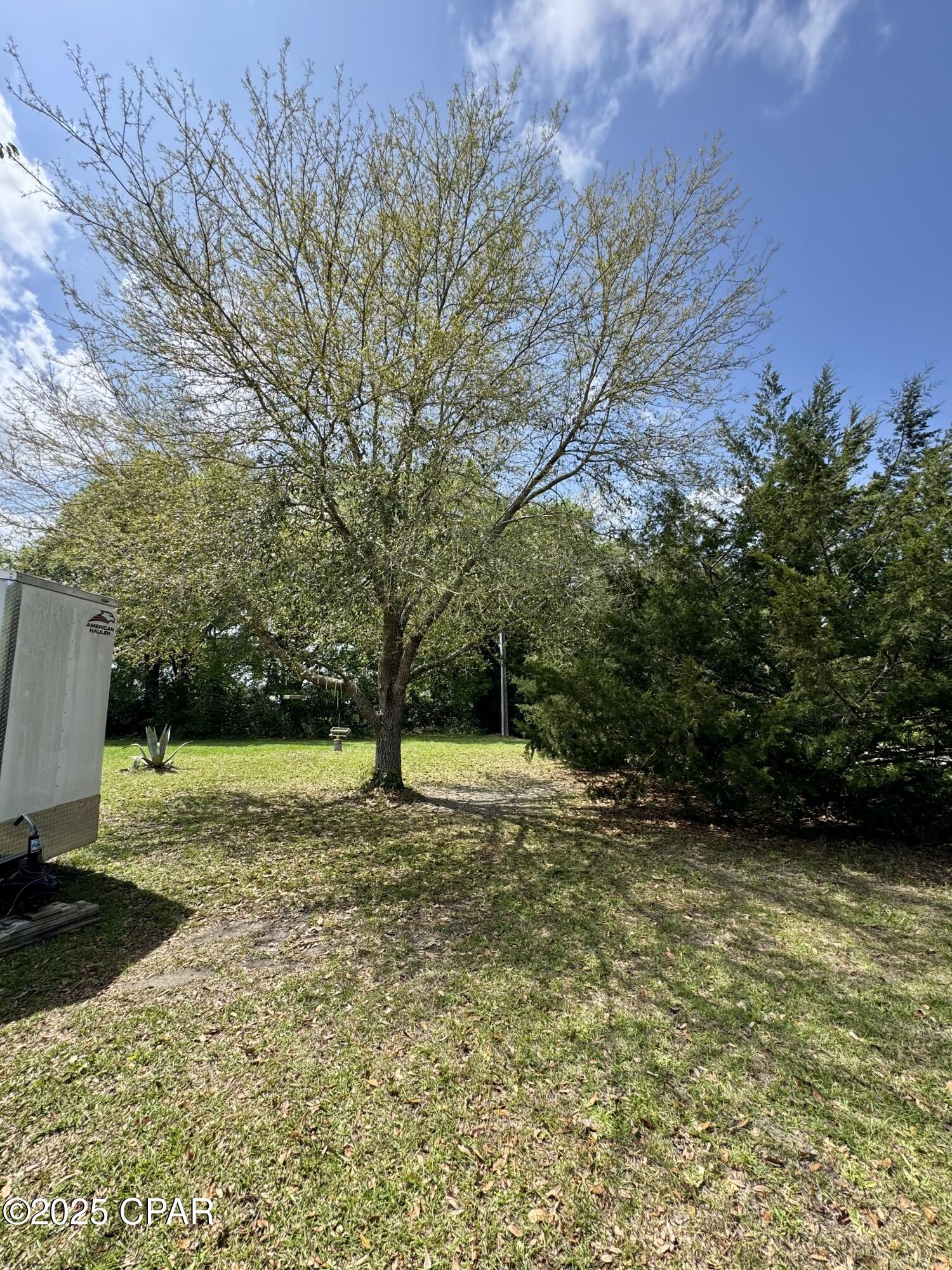 7031 Hamilton Road, Grand Ridge, Florida image 24