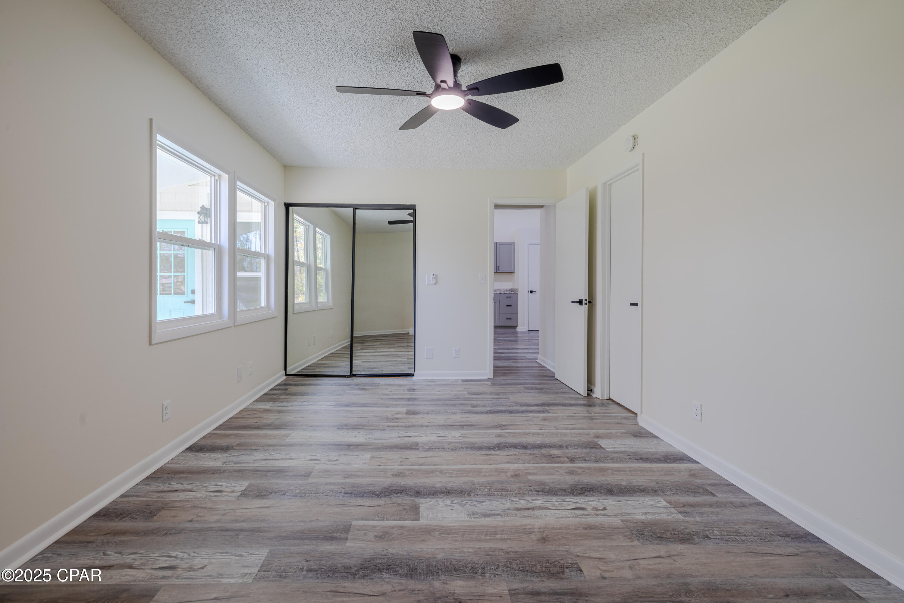 Image 19 For 976 Daniel Drive