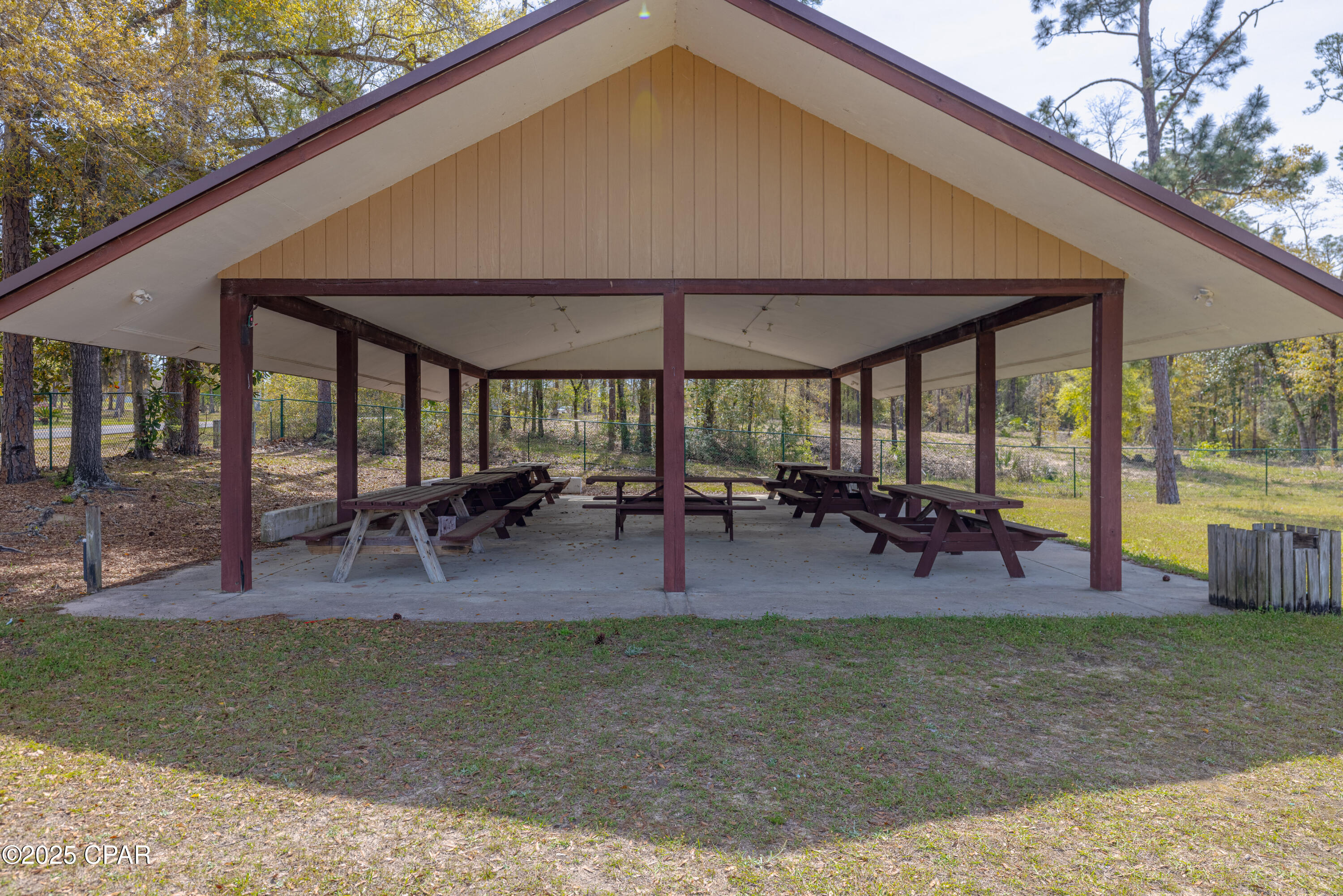 976 Daniel Drive, Alford, Florida image 50