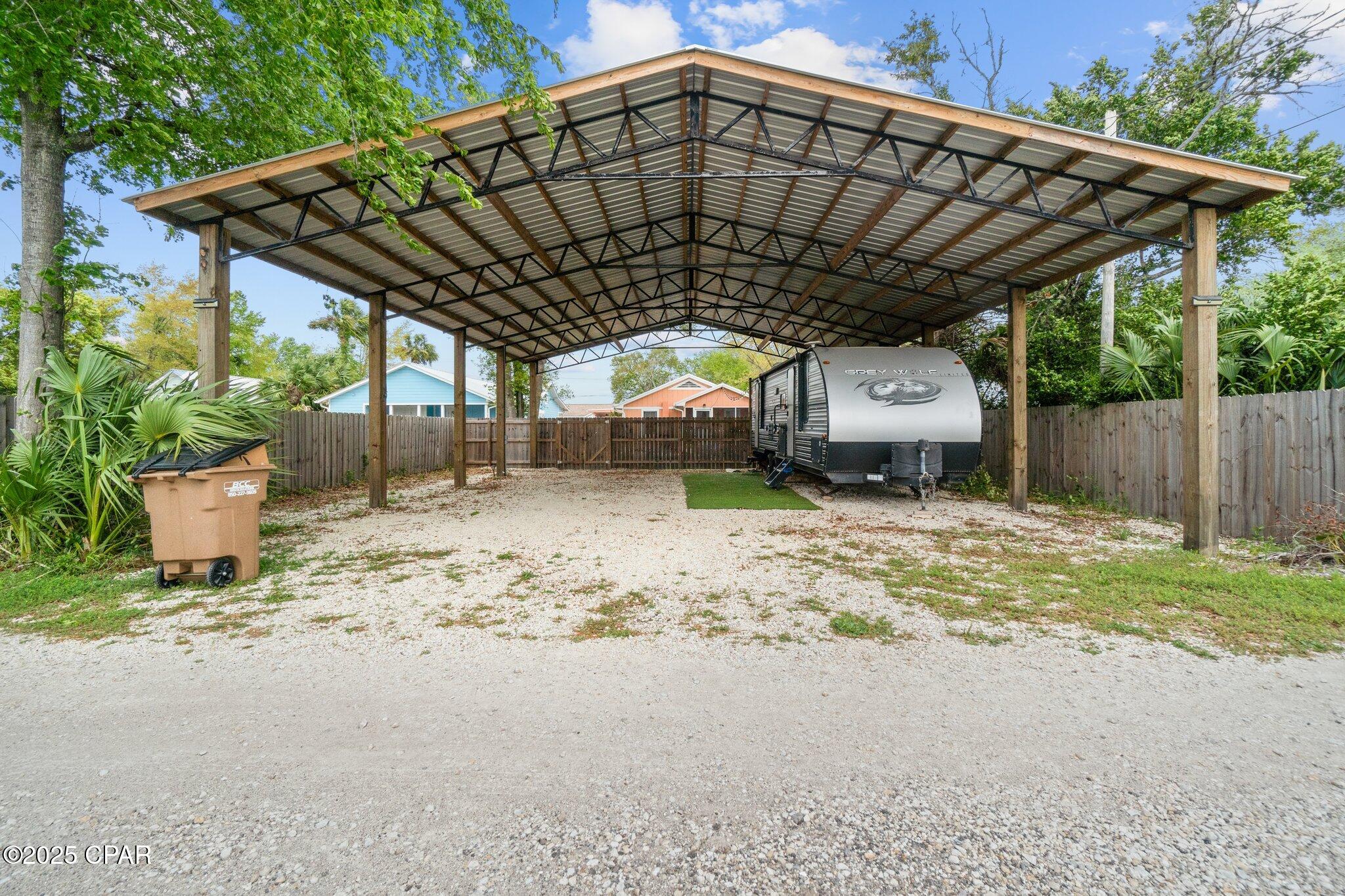 522 E 4th Street, Port St. Joe, Florida image 6