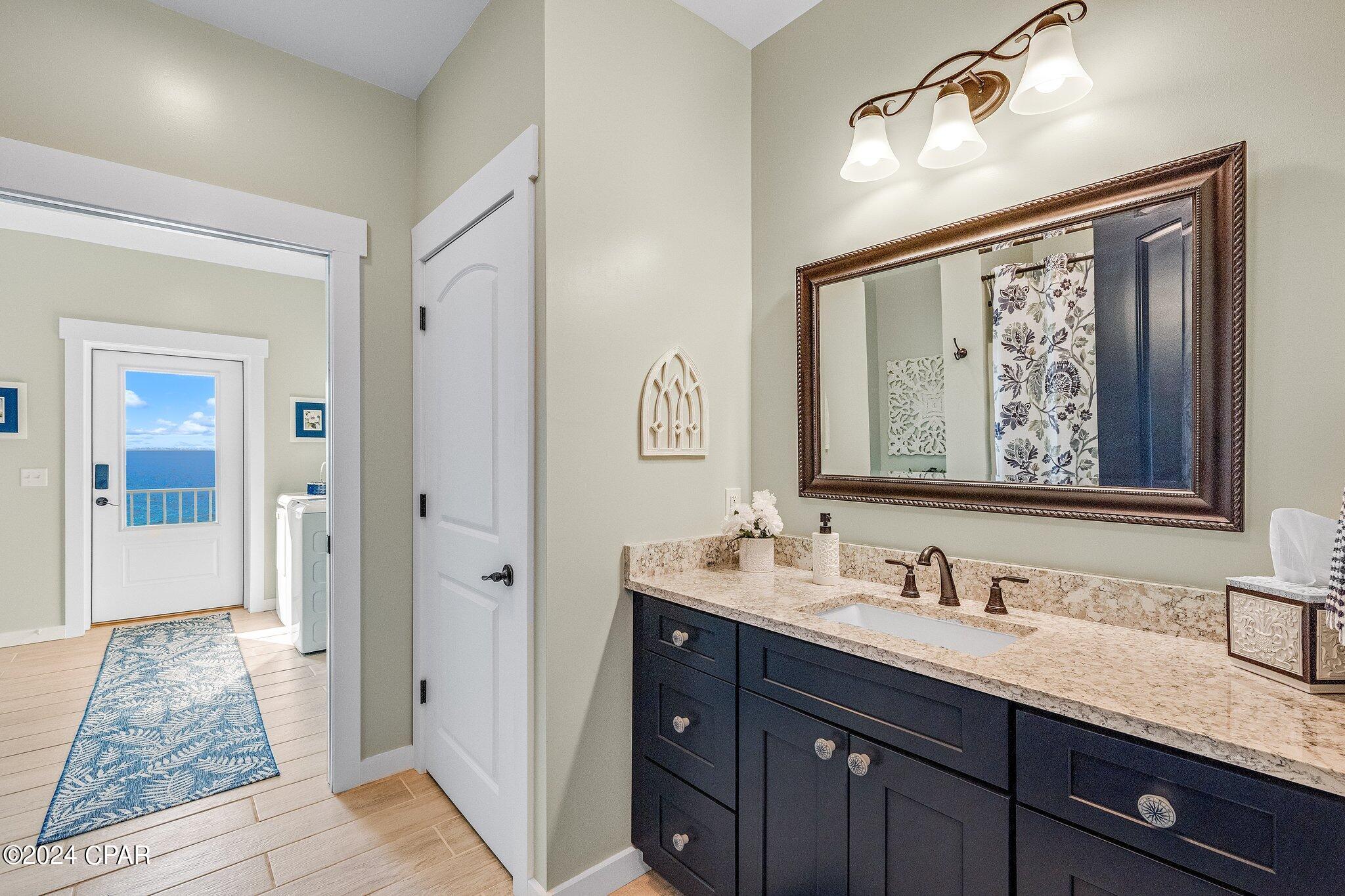 Listing photo id 23 for 12634 Piercy Road