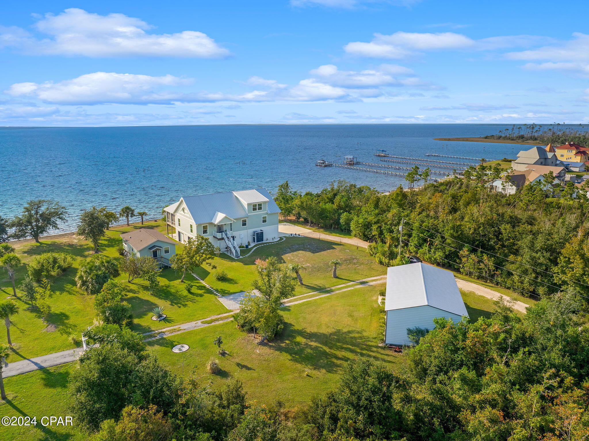 Listing photo id 86 for 12634 Piercy Road