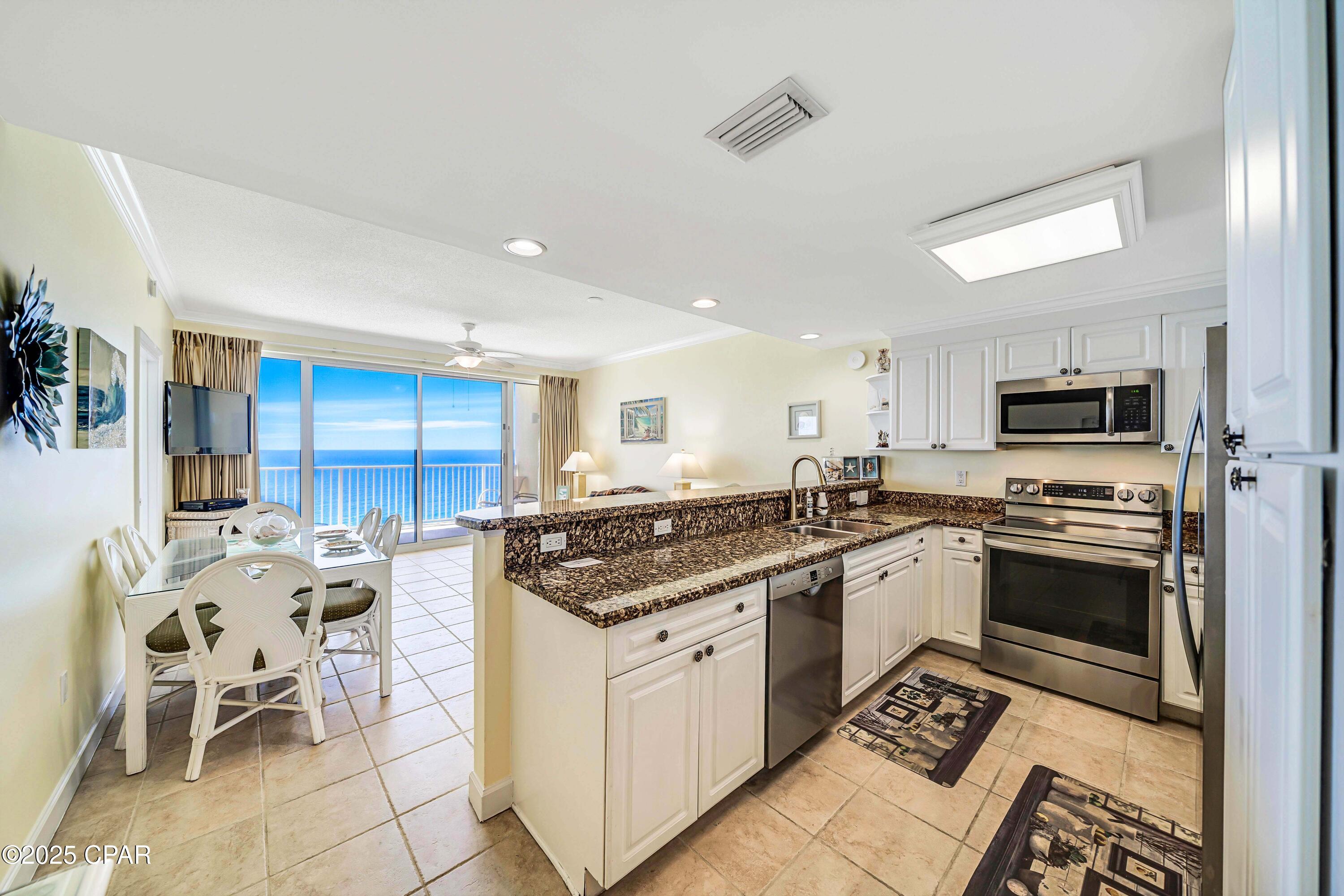 Image 24 For 9450 Thomas Drive 1903