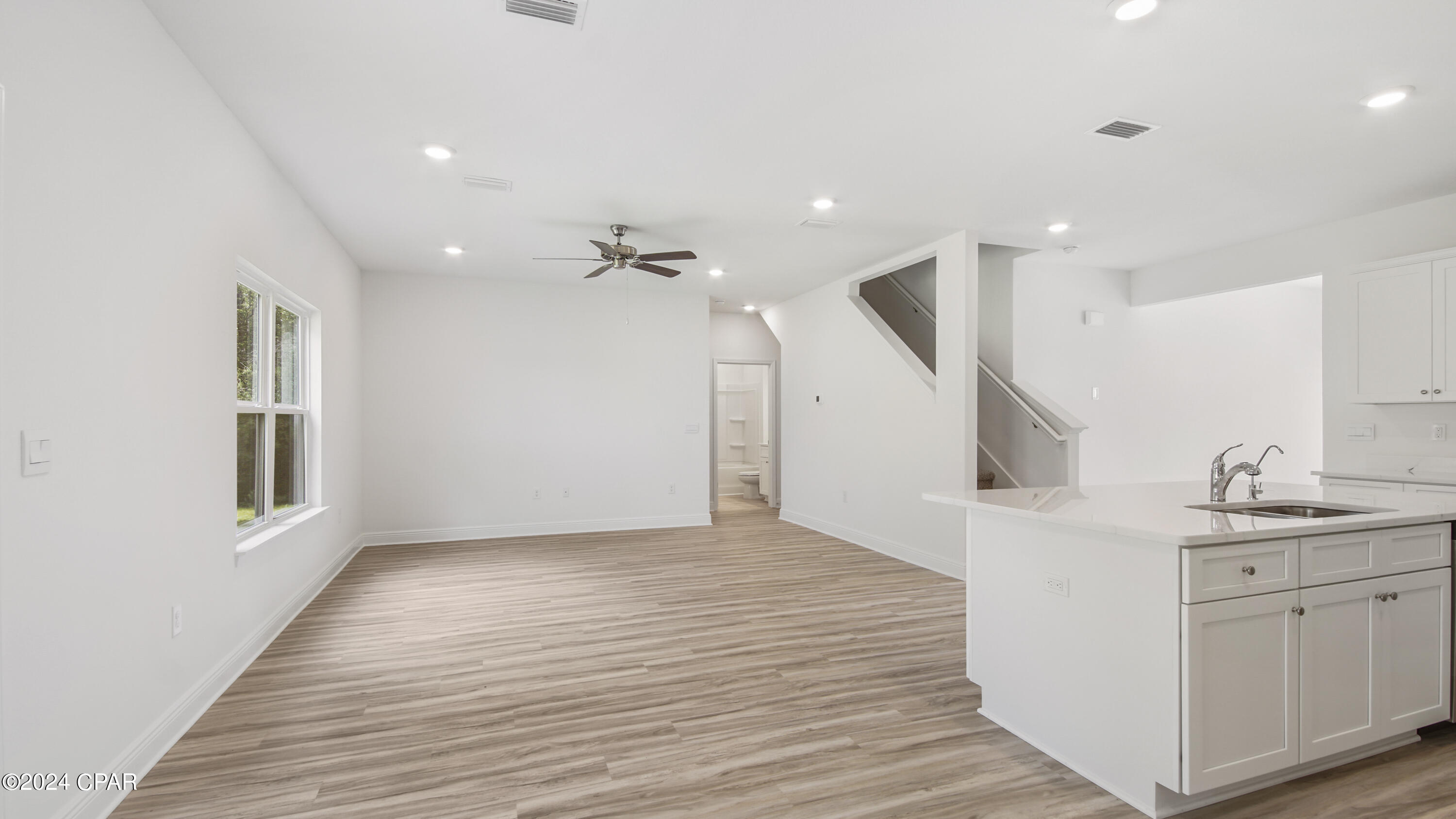 Image 11 For 462 Wolcott Way