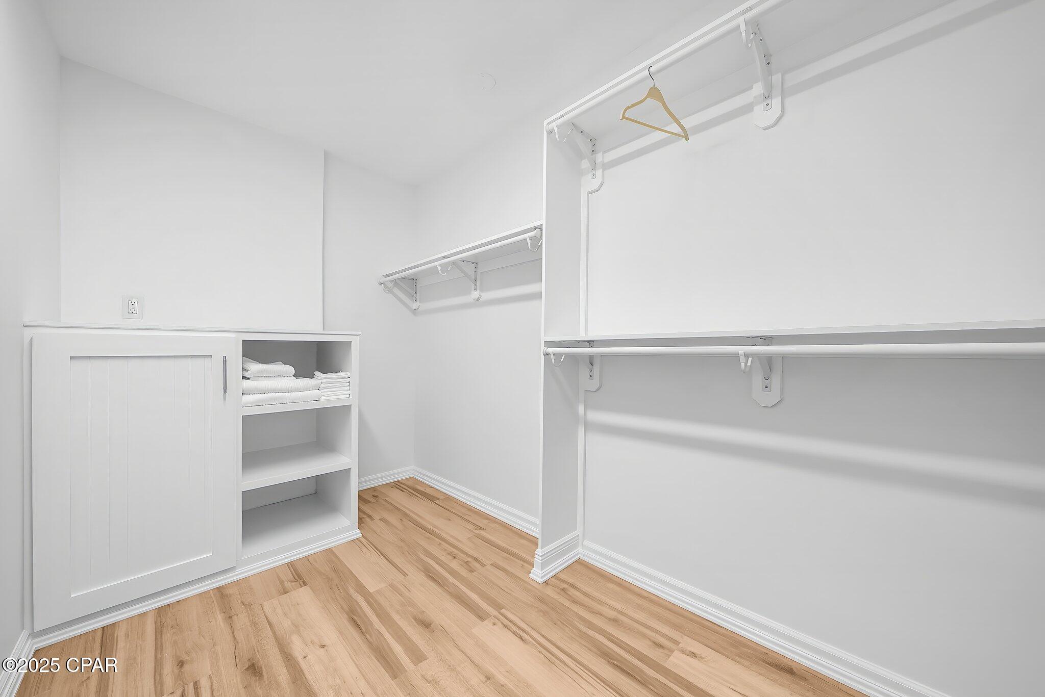Image 24 For 5801 Thomas Drive 1414