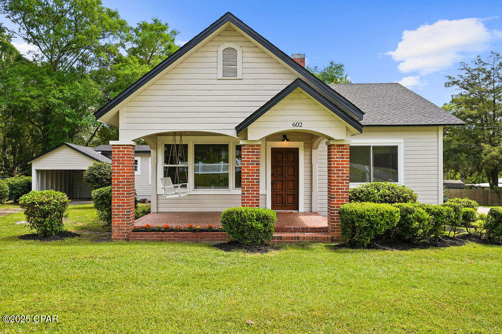 602 N Waukesha Street, Bonifay, Florida image 1