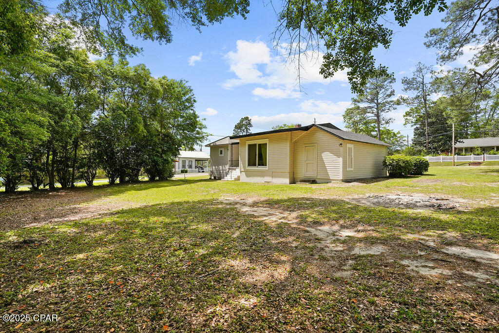 602 N Waukesha Street, Bonifay, Florida image 25