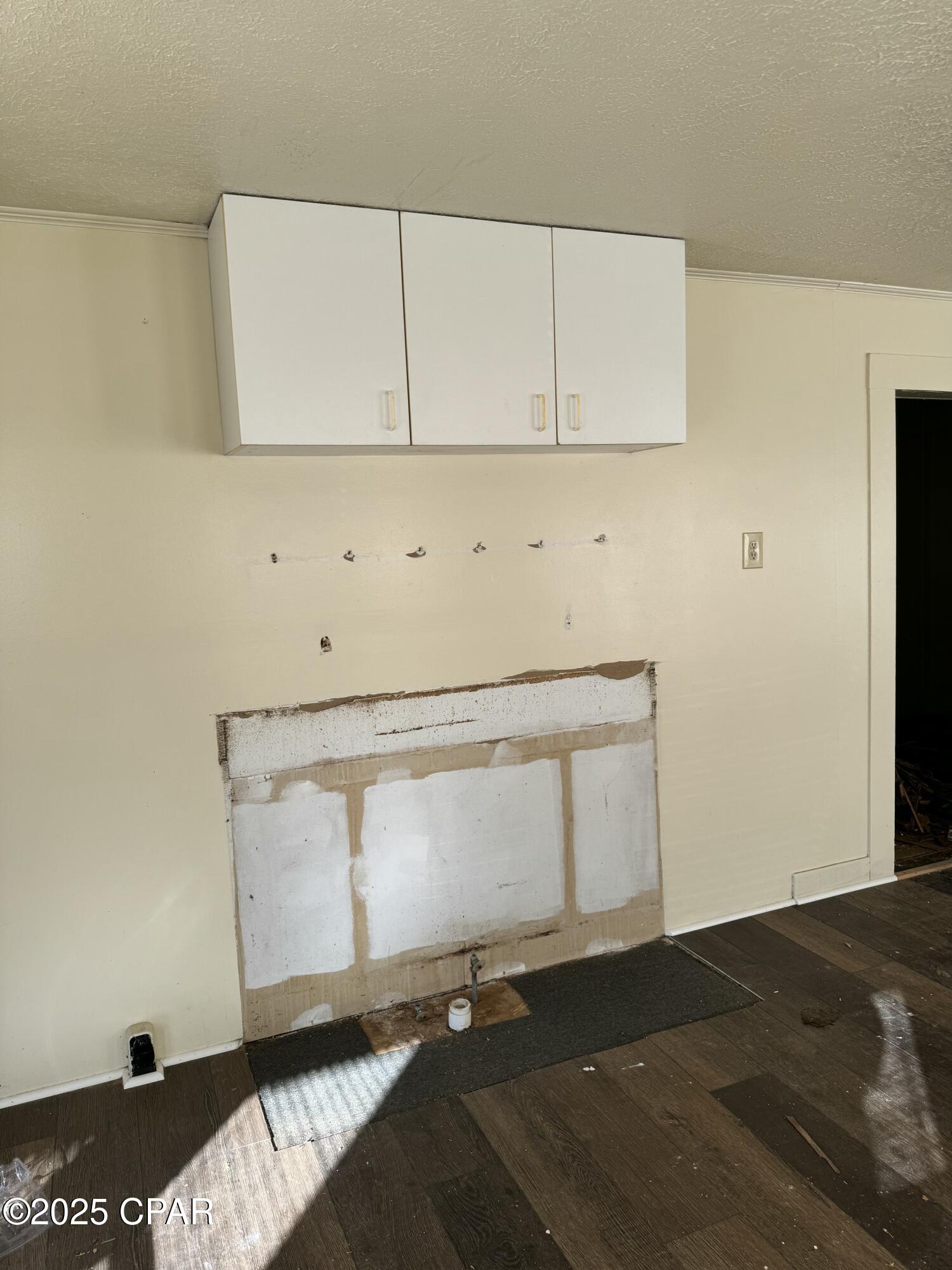 Listing photo id 11 for 5289 Brown Street