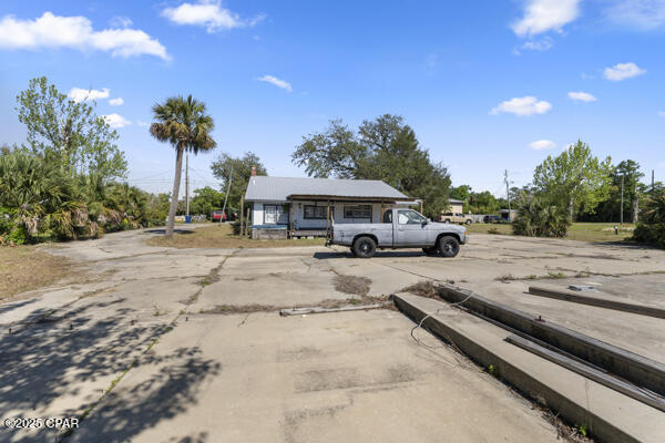 Image 9 For 325 Gray Avenue