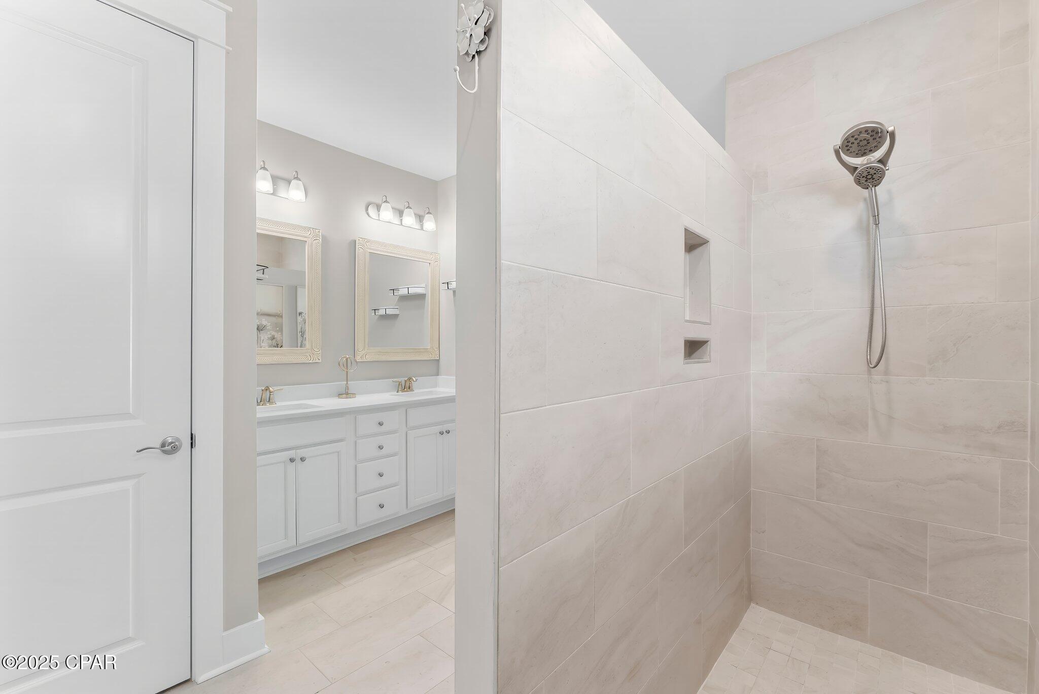 Image 12 For 2221 Warbler Street