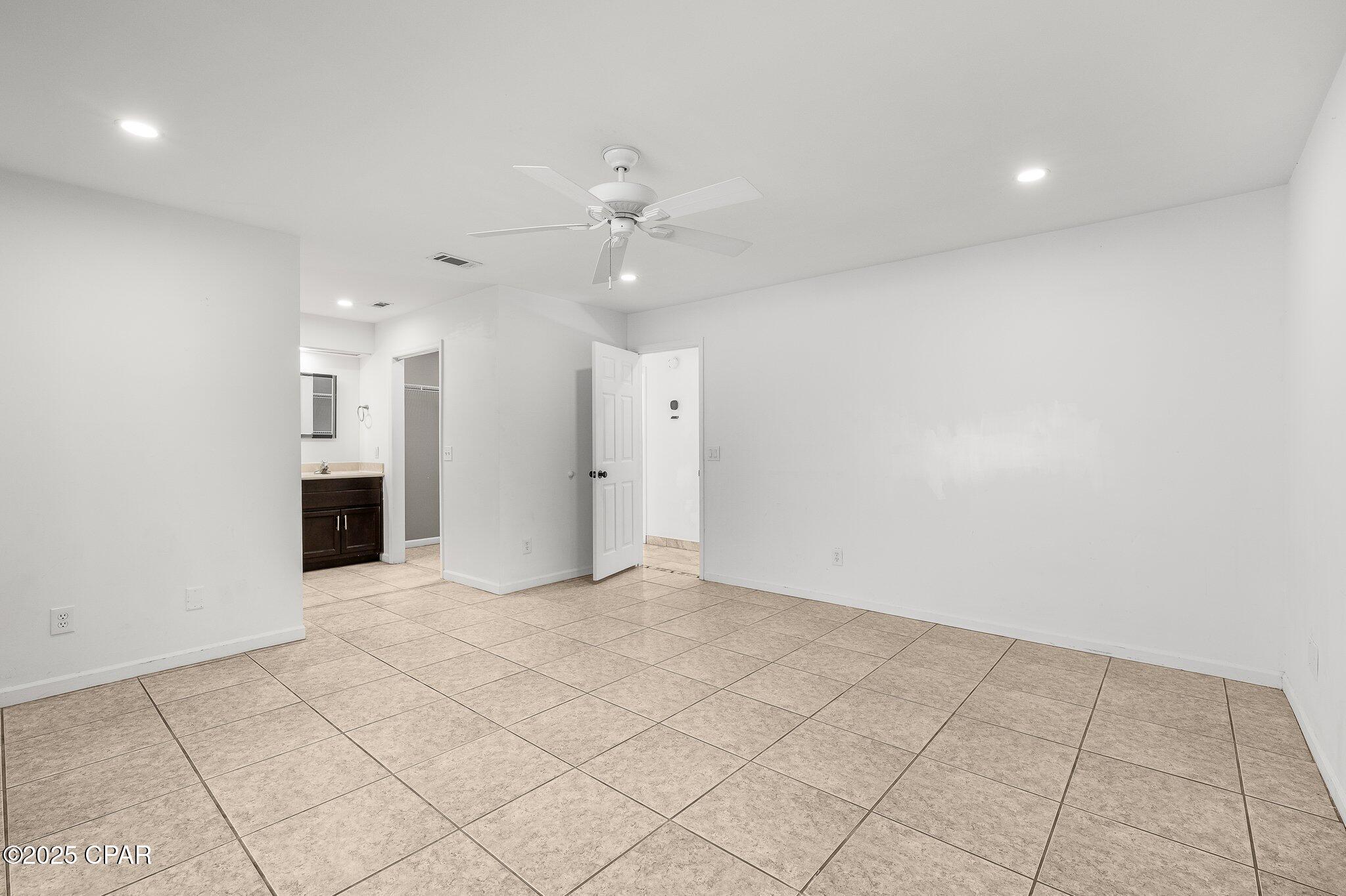 2745 Ravenwood Court, Lynn Haven, Florida image 11