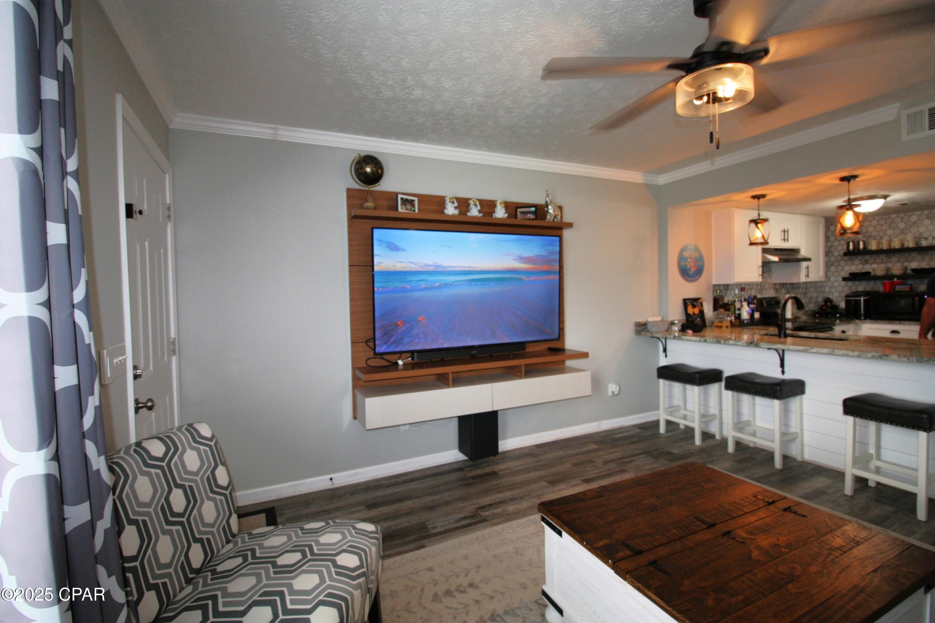 Image 6 For 3614 Tiki Drive 411