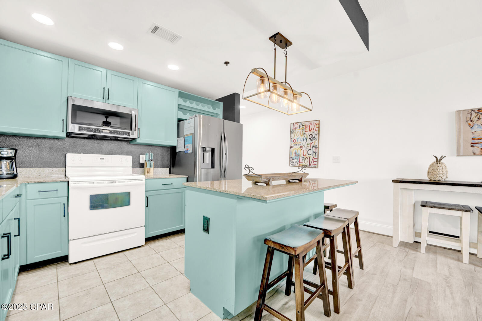 Image 11 For 9902 Thomas Drive 629