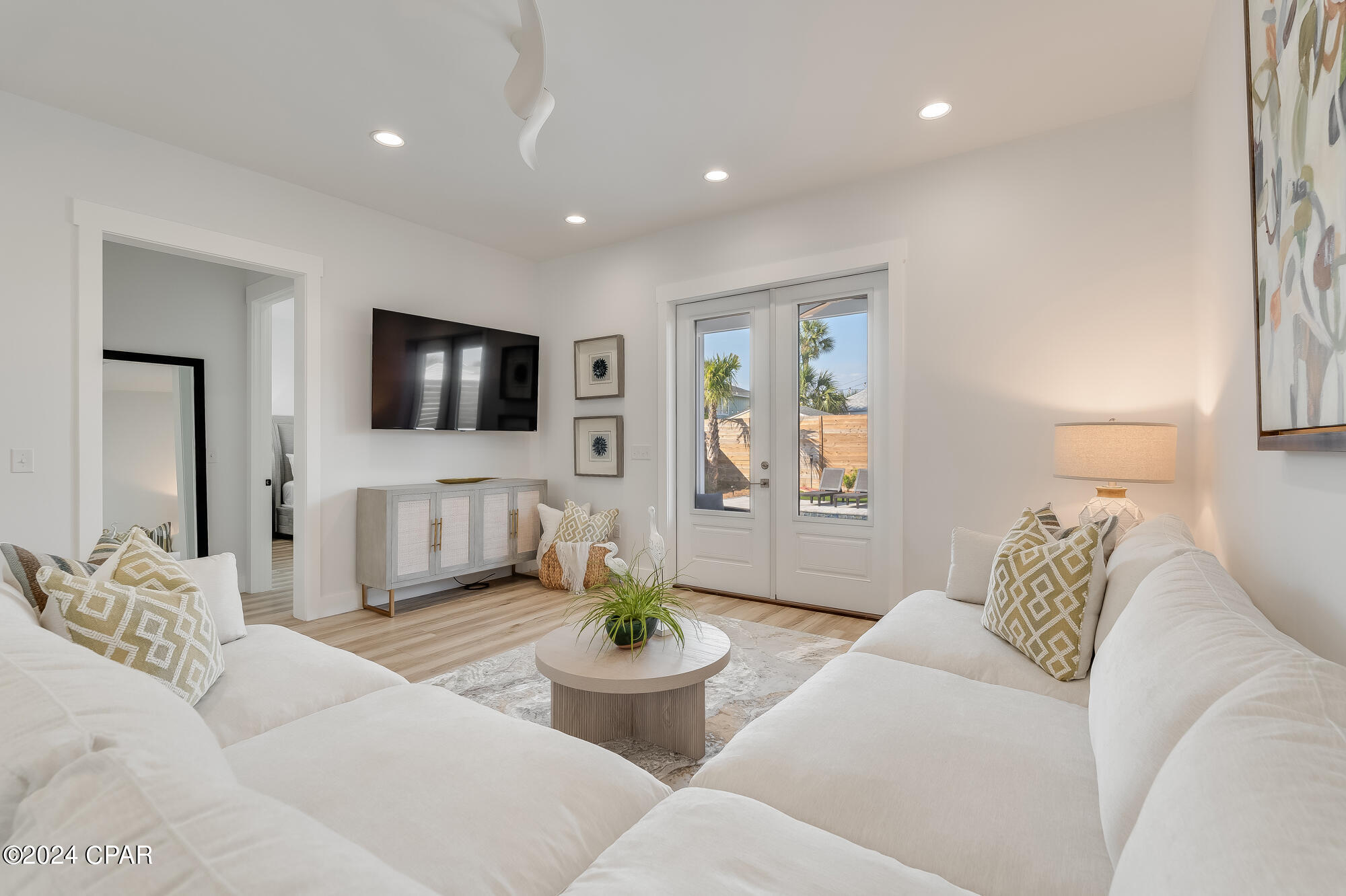 Image 6 For 7028 Thomas Drive
