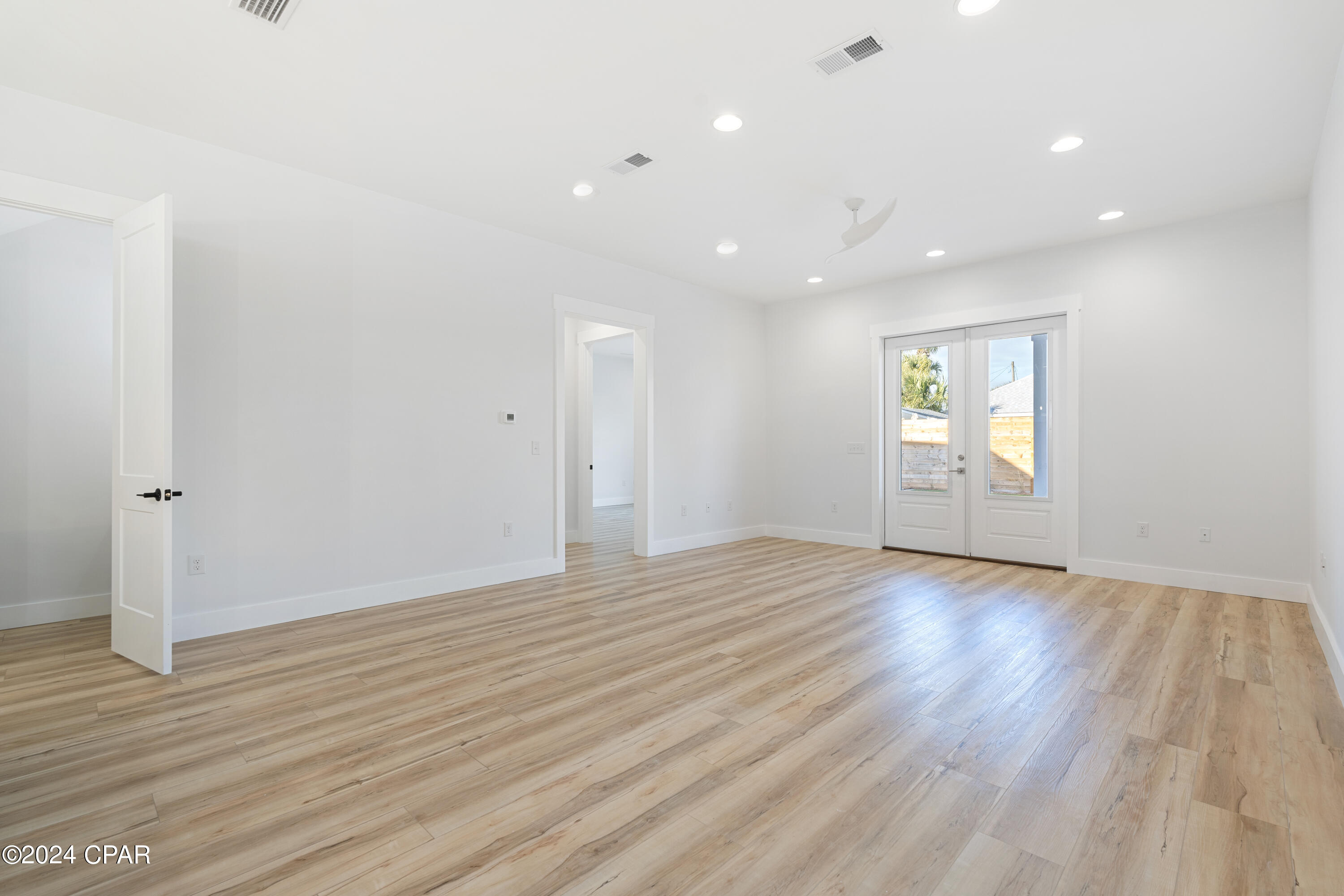 Image 71 For 7028 Thomas Drive