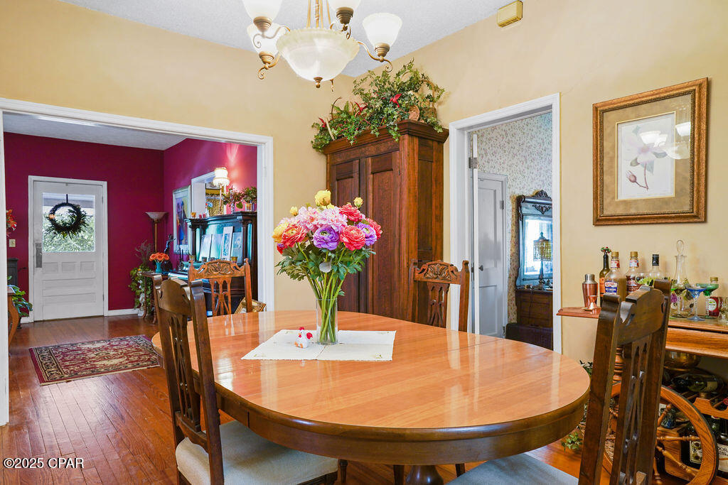 1324 Coggin Avenue, Chipley, Florida image 9
