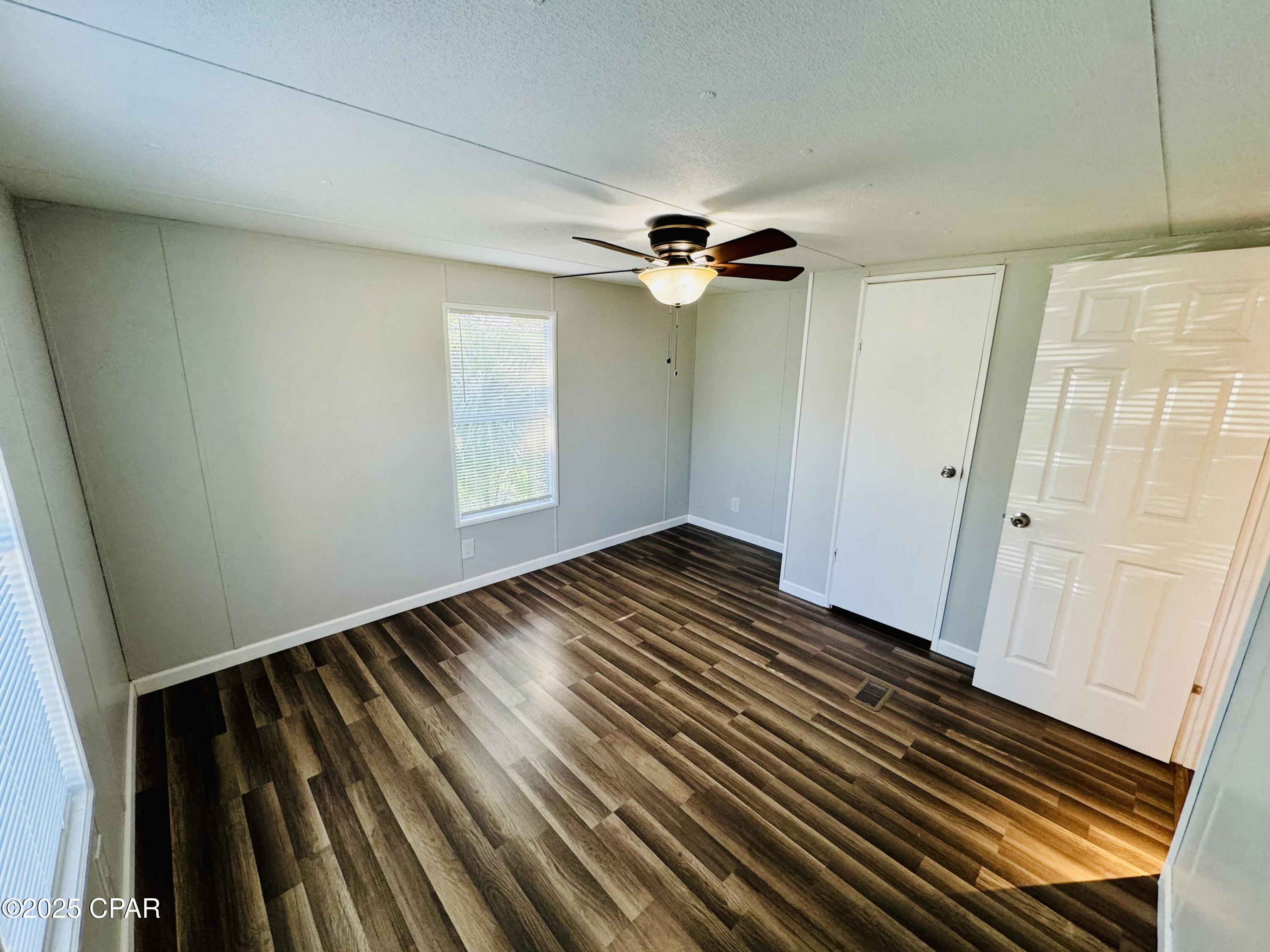 Image 19 For 603 Live Oak Lane