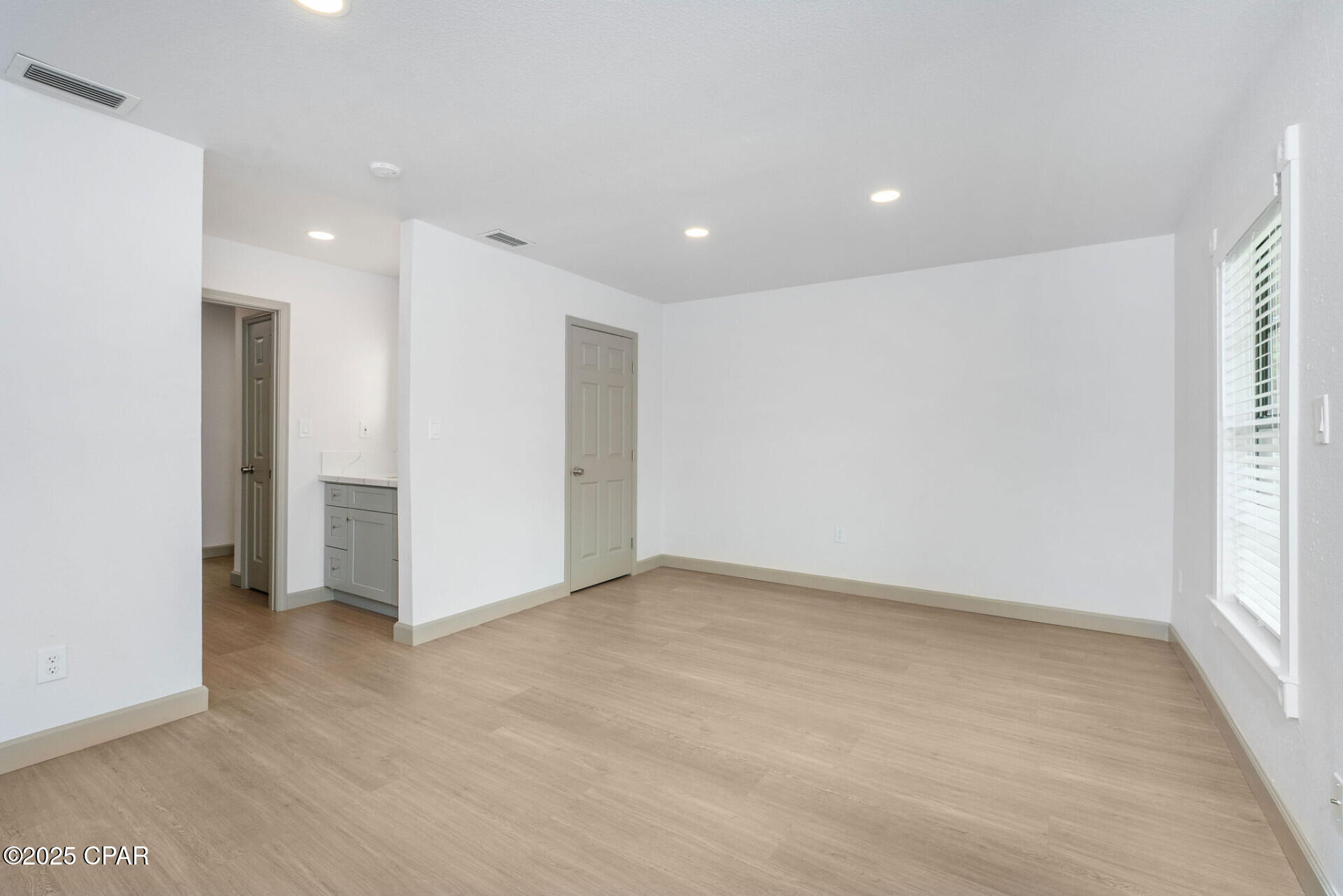 1025 W 19th Street #8D, Panama City, Florida image 3