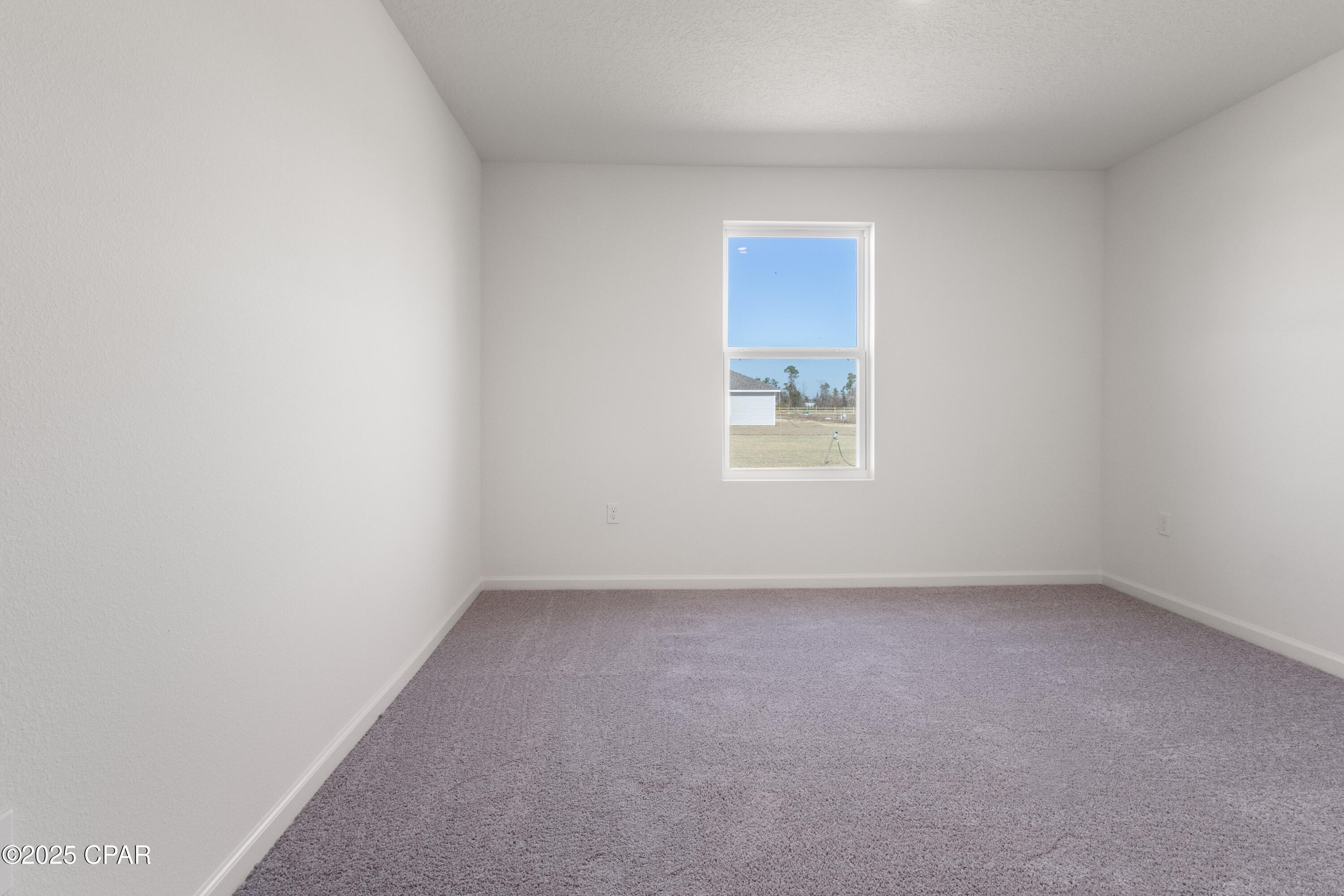 8028 Greyling Circle, Youngstown, Florida image 19