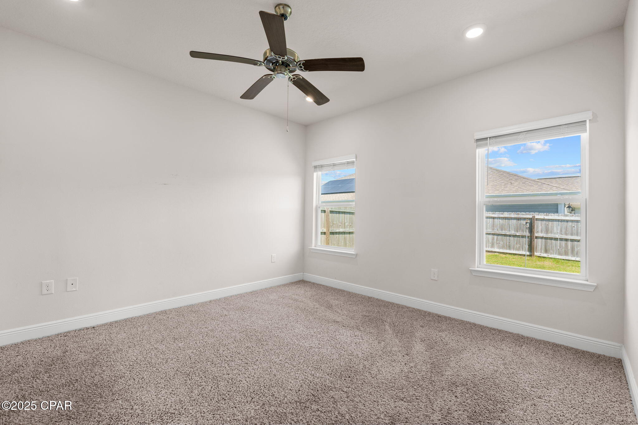 Image 19 For 129 Carriage Road