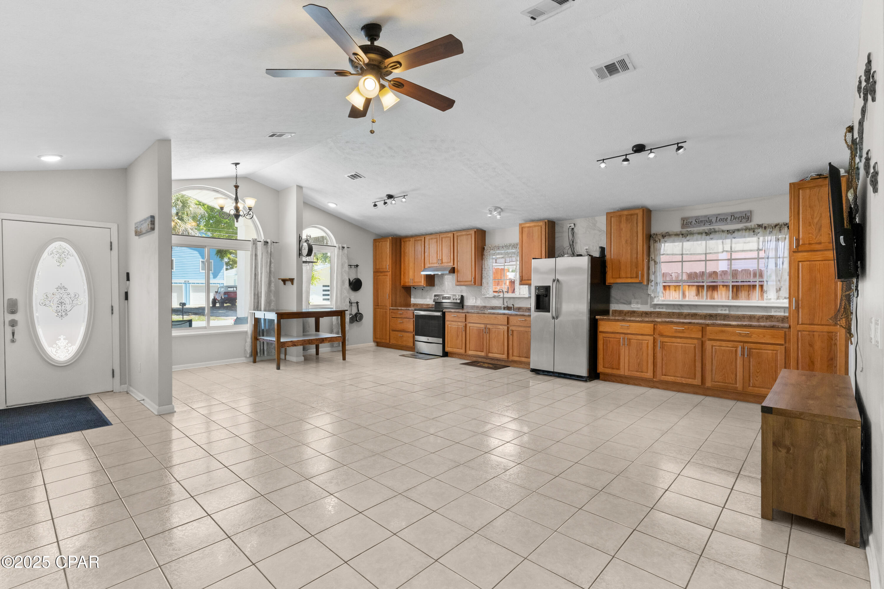 Image 2 For 8231 Lagoon Drive