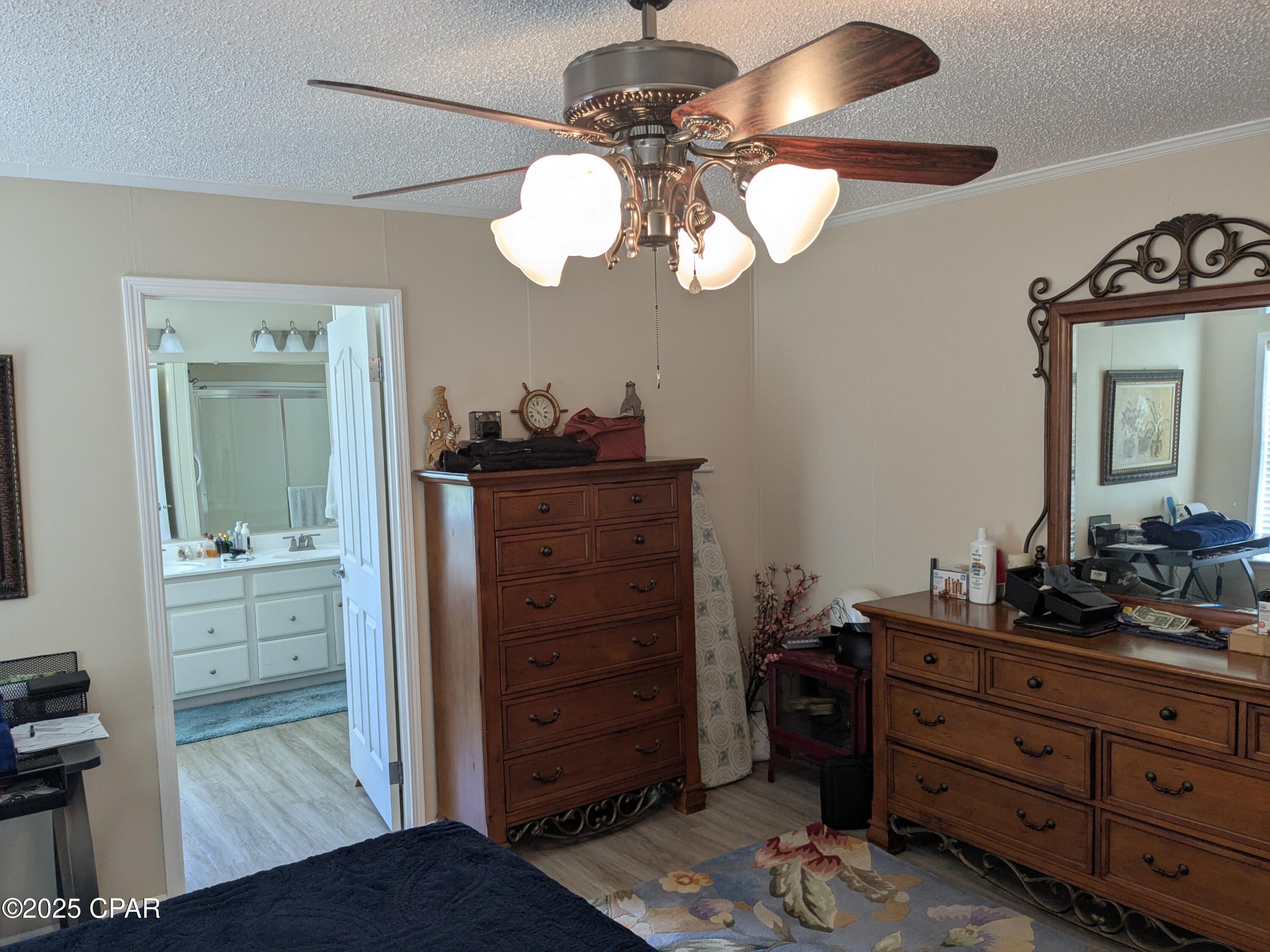 Image 15 For 2851 Owens Street