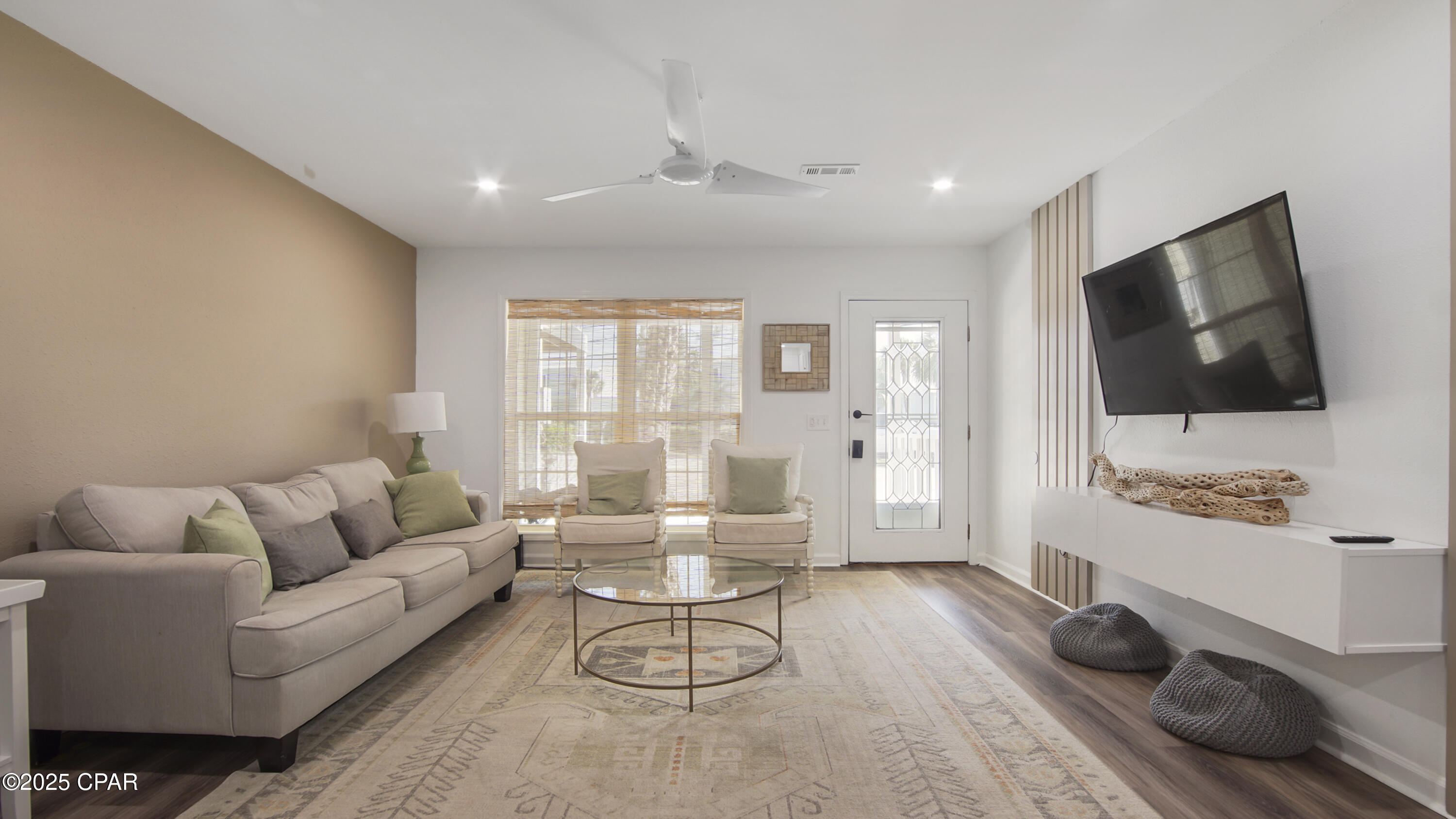 Image 11 For 22522 Front Beach Road O