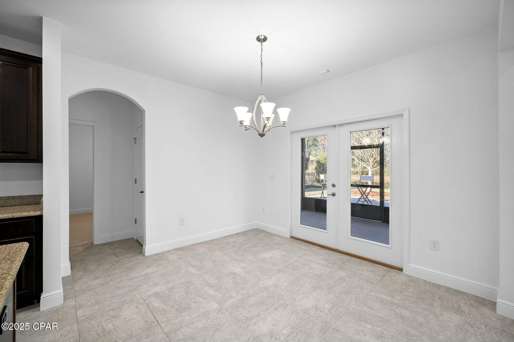 Listing photo id 43 for 306 Symphony Way