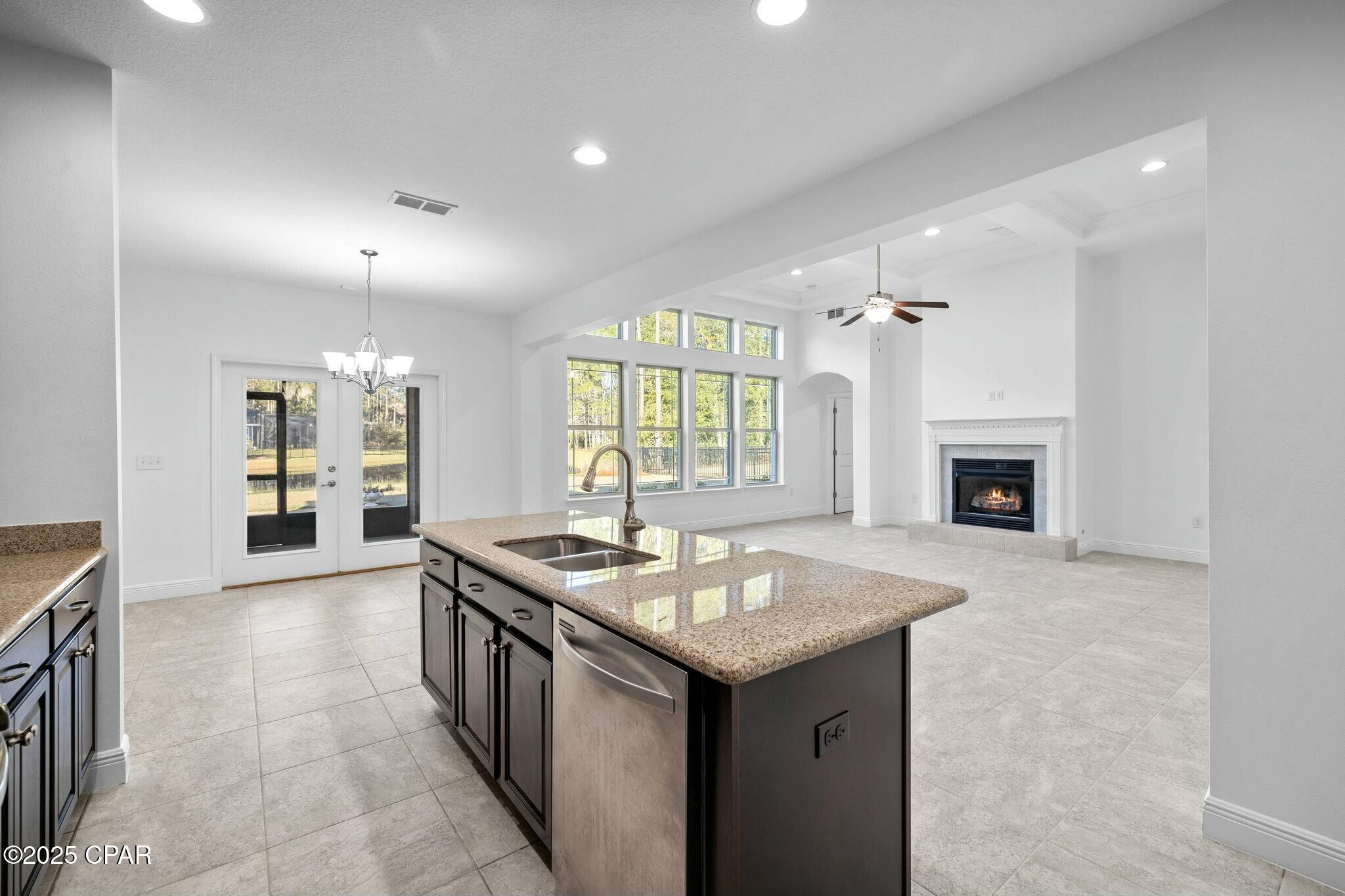 Listing photo id 48 for 306 Symphony Way