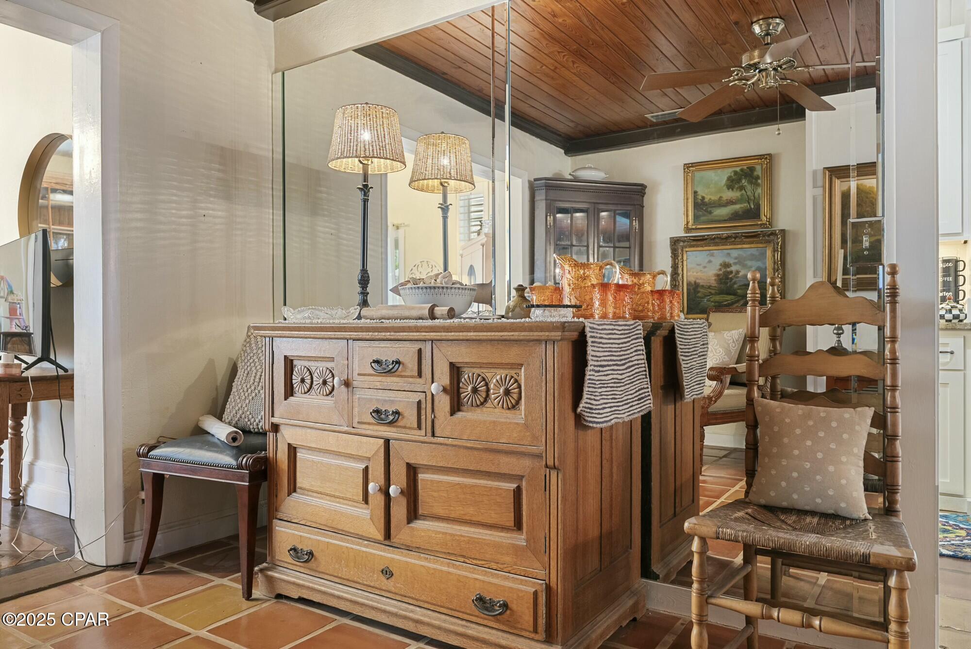 Listing photo id 43 for 20304 Front Beach Road