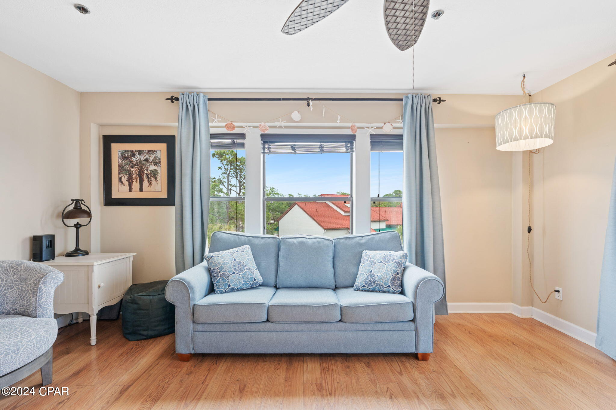 Image 10 For 8730 Thomas Drive 1311 C