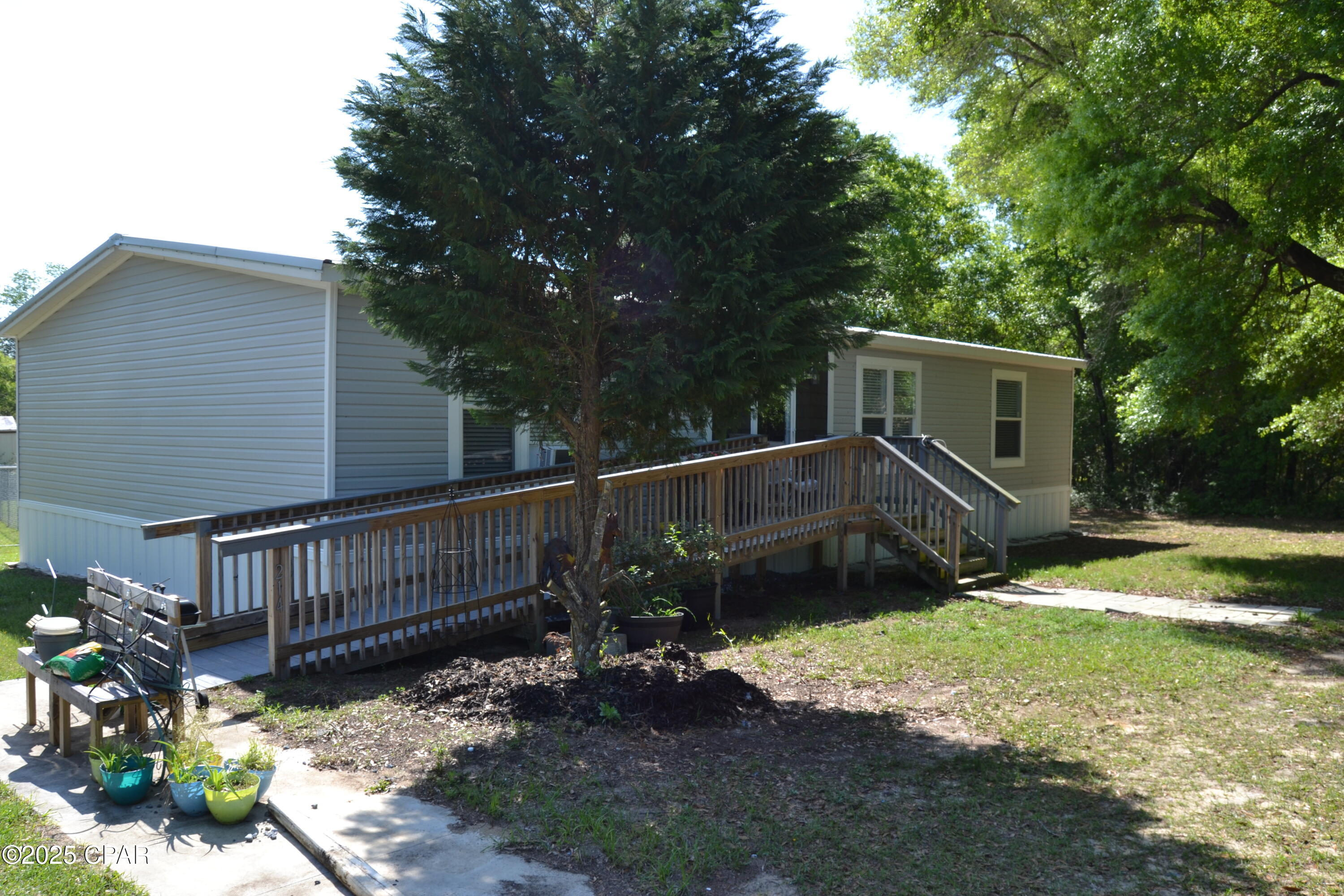 214 Lakepoint Road