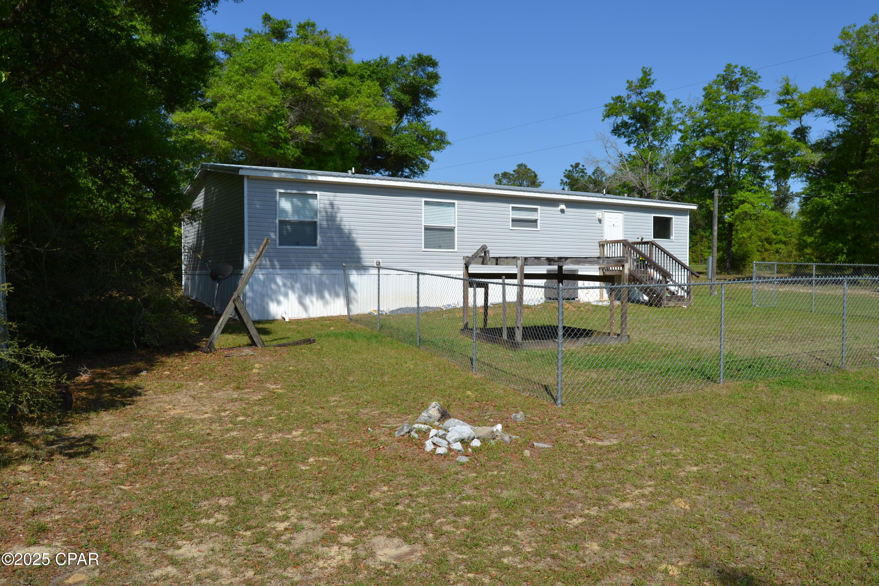Image 20 For 214 Lakepoint Road