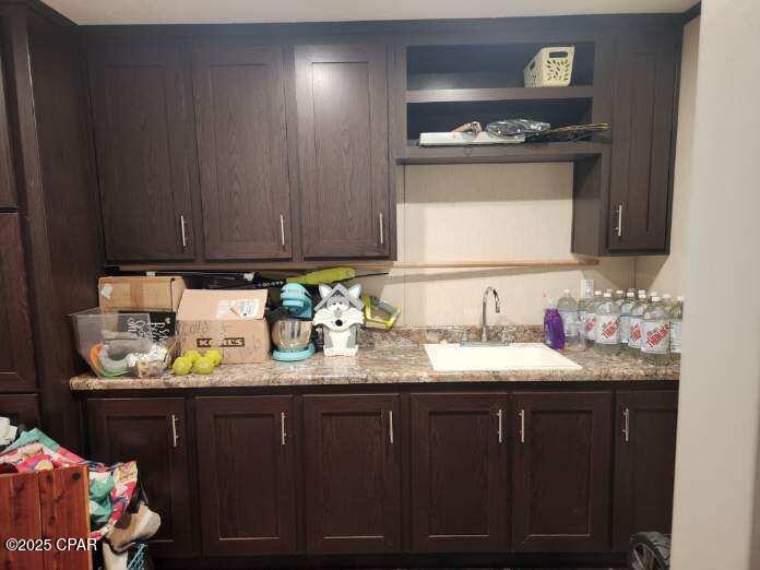 214 Lakepoint Road, Alford, Florida image 7