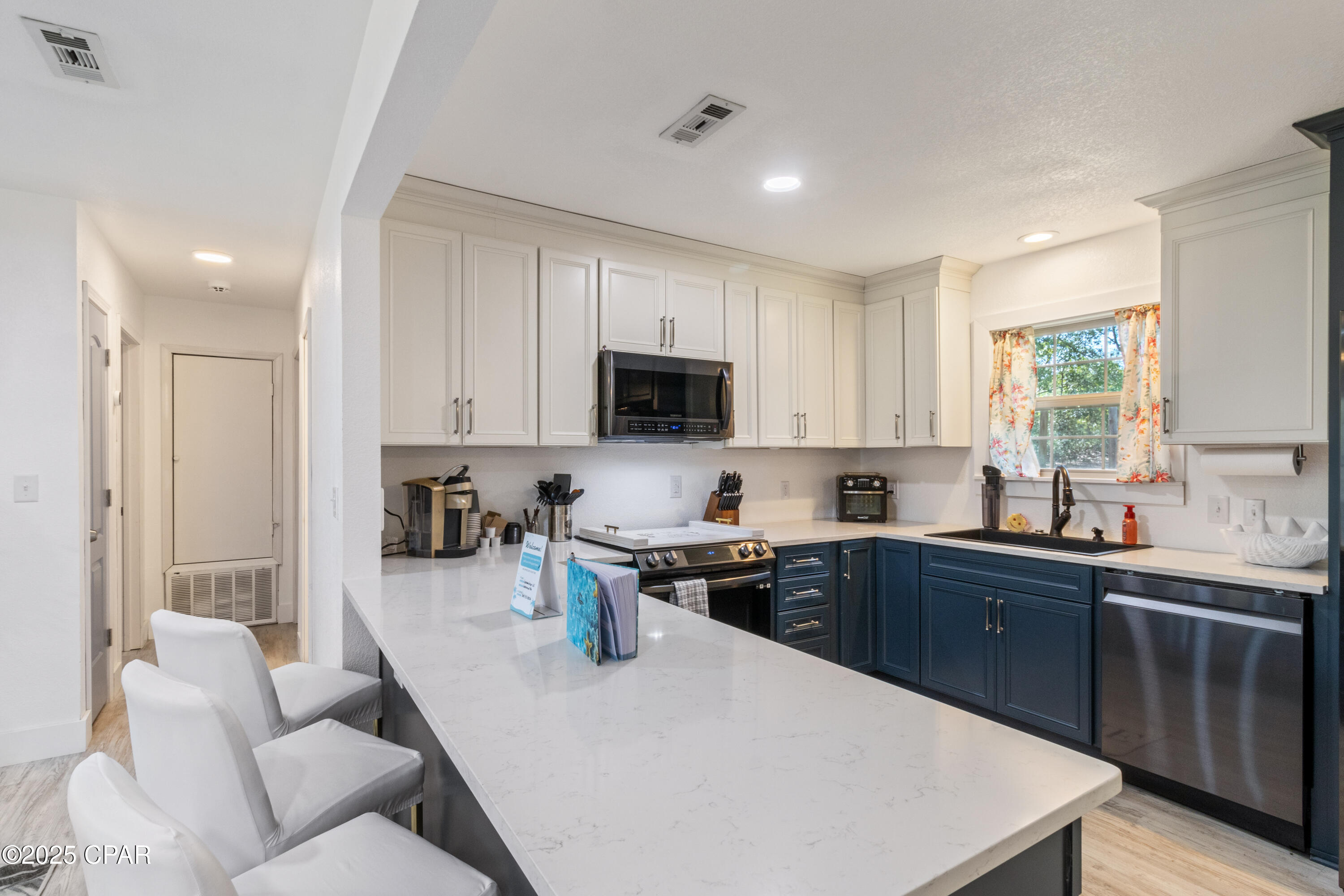 Image 9 For 450 Roberts Drive