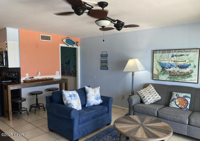 Image 10 For 8743 Thomas Drive 916