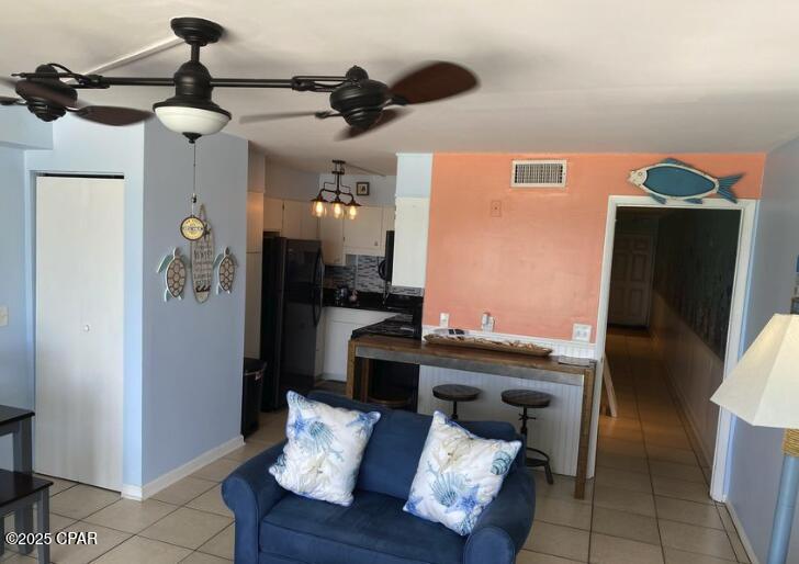 Image 2 For 8743 Thomas Drive 916