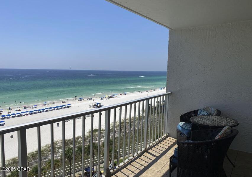 Image 3 For 8743 Thomas Drive 916
