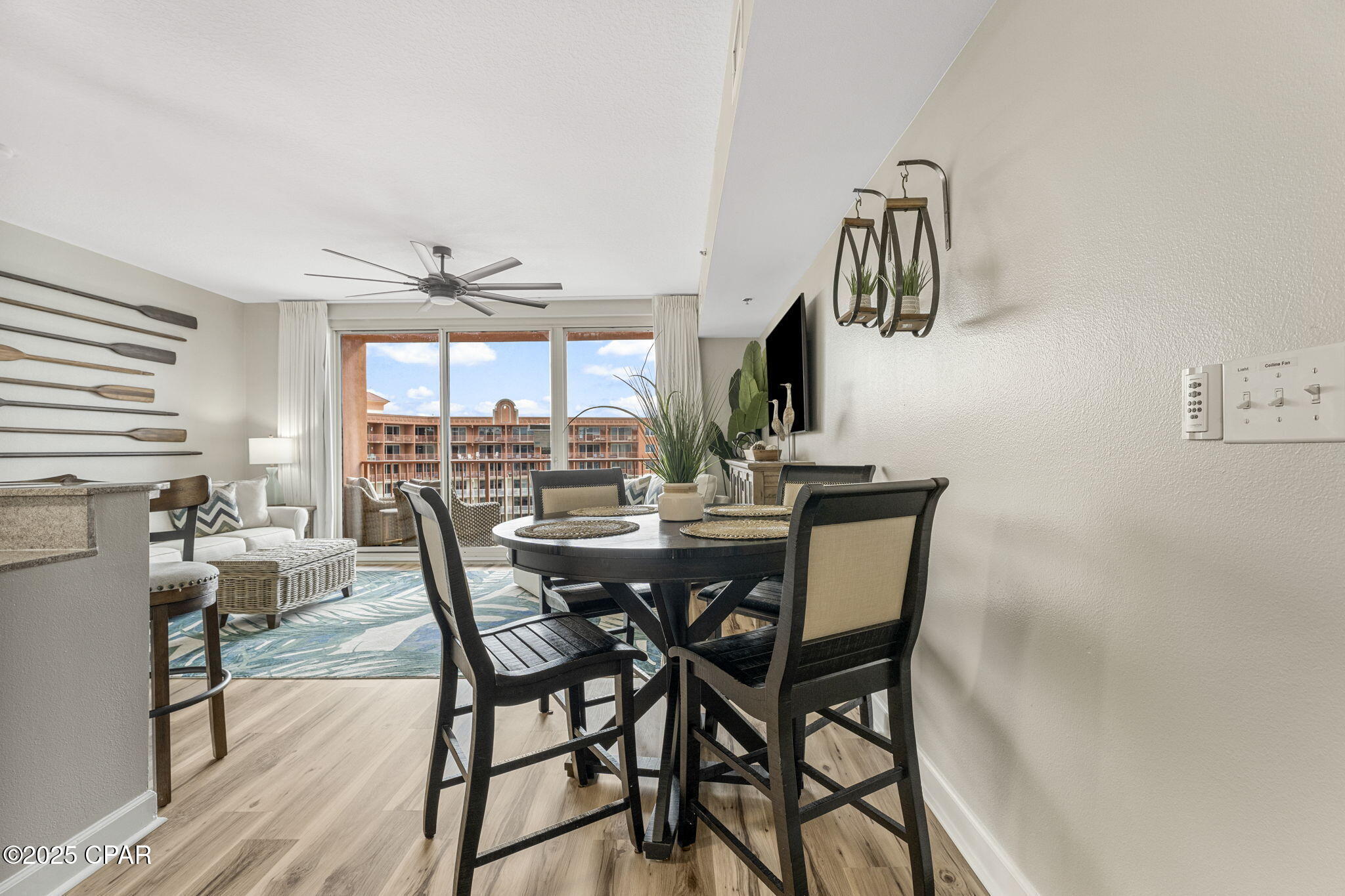 Image 2 For 9900 Thomas Drive 2207