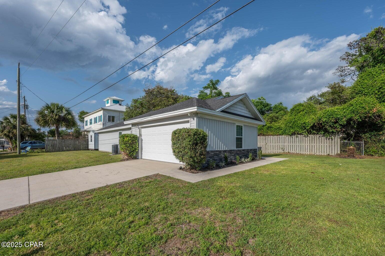 Image 9 For 22520 Hilltop Avenue
