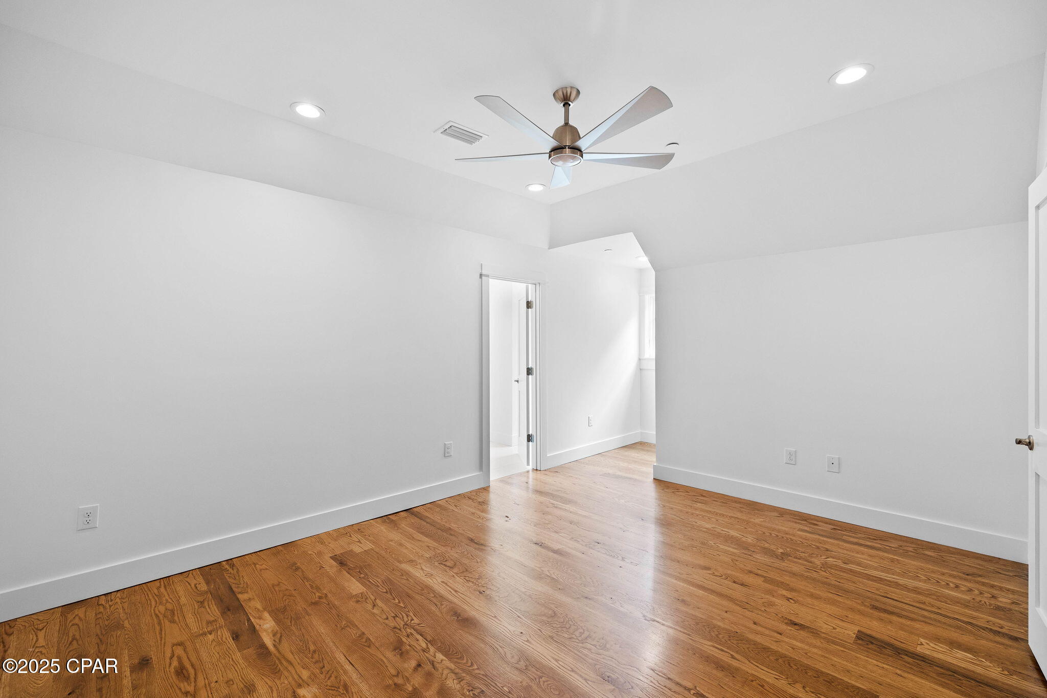 Image 42 For 1502 Match Point Lane 402