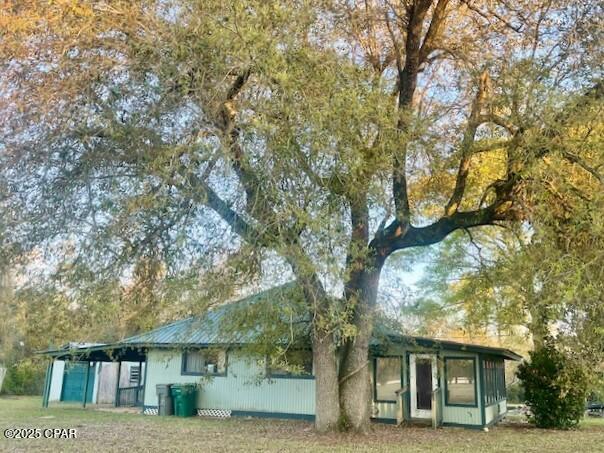 998 Edison Avenue, Alford, Florida image 1