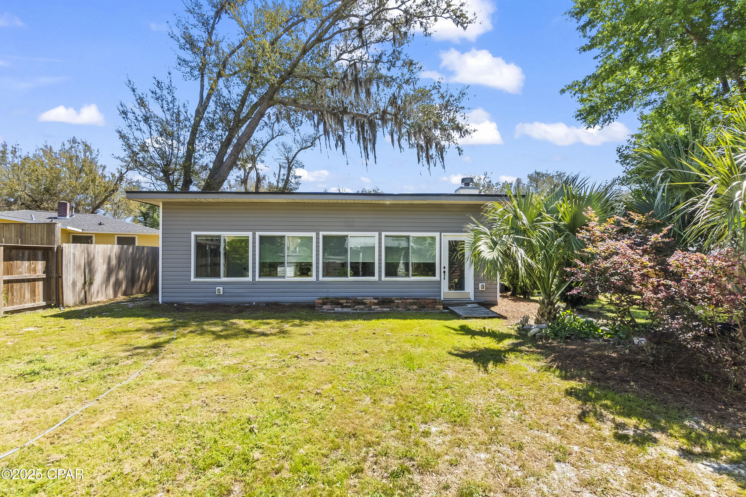 Image 24 For 121 Cove Lane