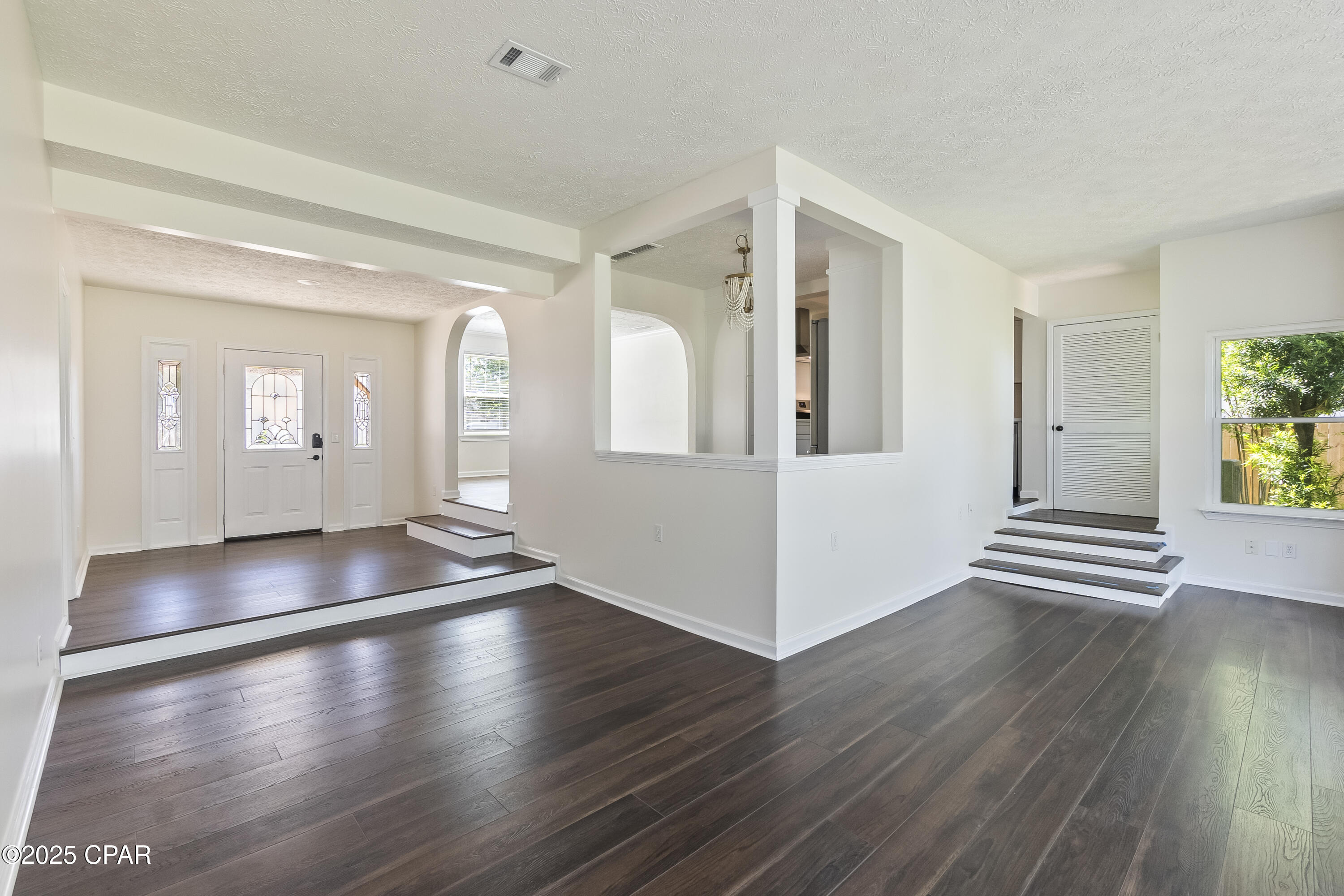 Image 4 For 121 Cove Lane
