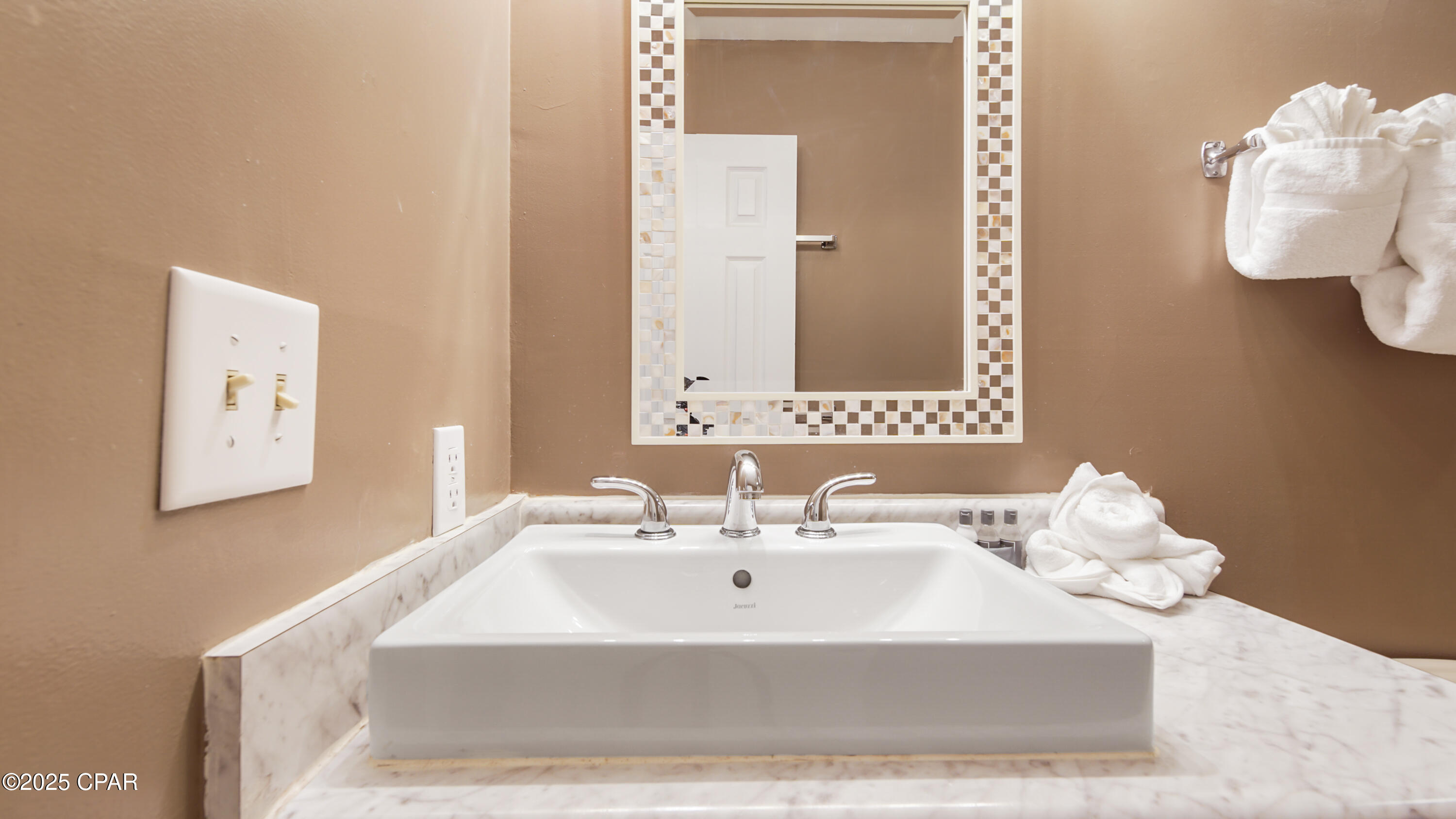 6829 Thomas Drive #409, Panama City, Florida image 12