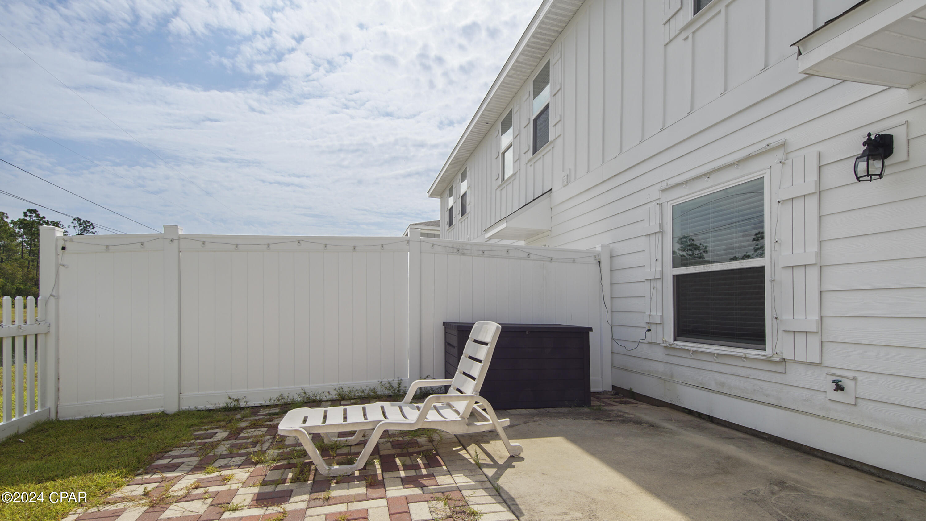 Listing photo id 35 for 7677 Shadow Lake Drive