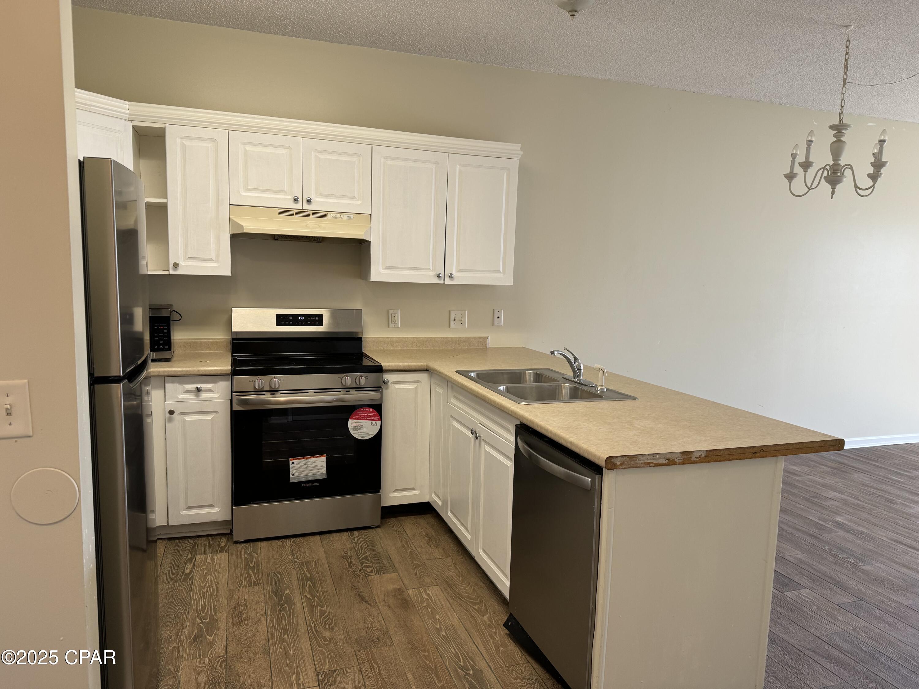 Image 7 For 602 Camelia Street B