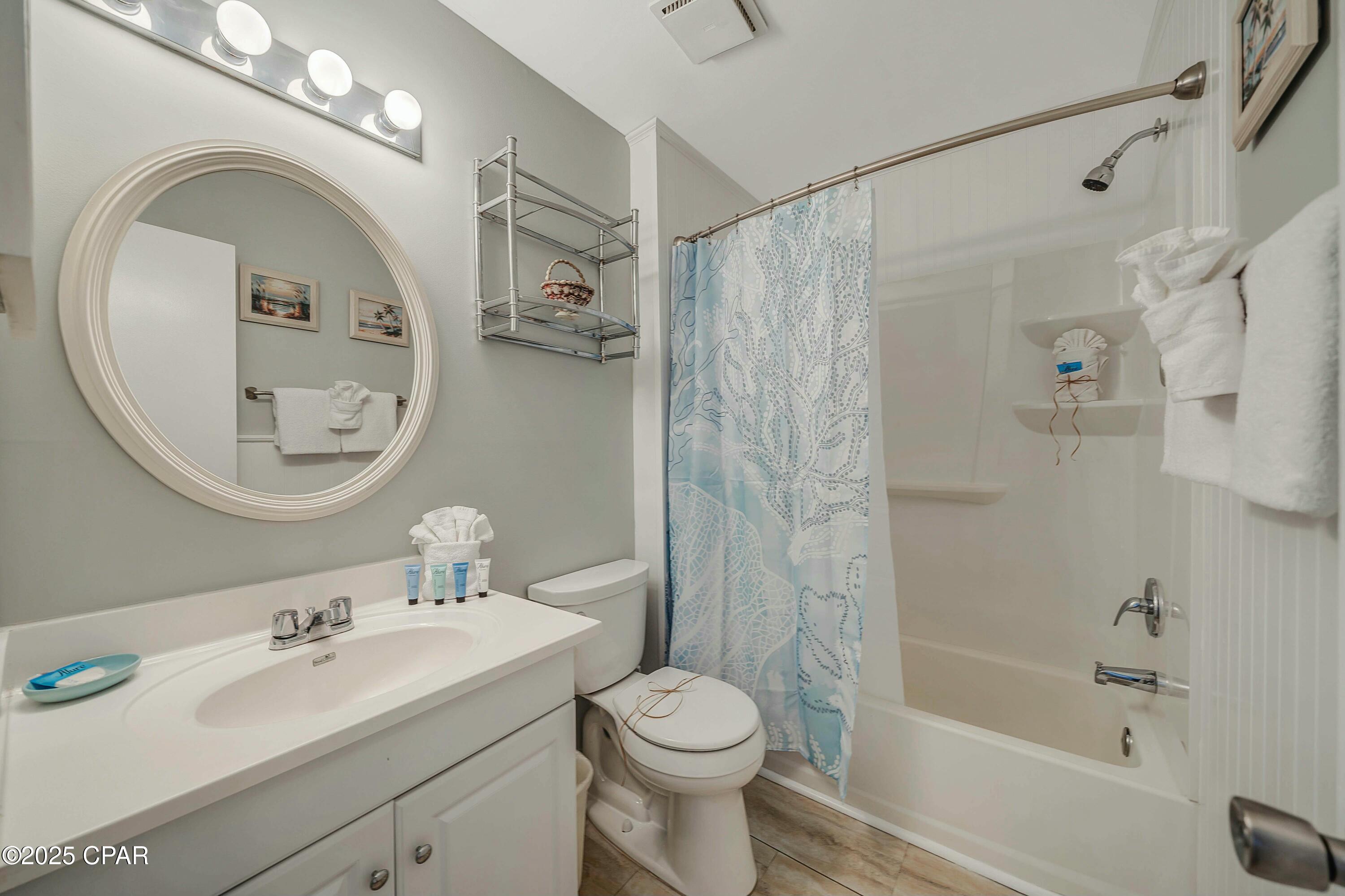 Image 10 For 6215 Thomas Drive 101