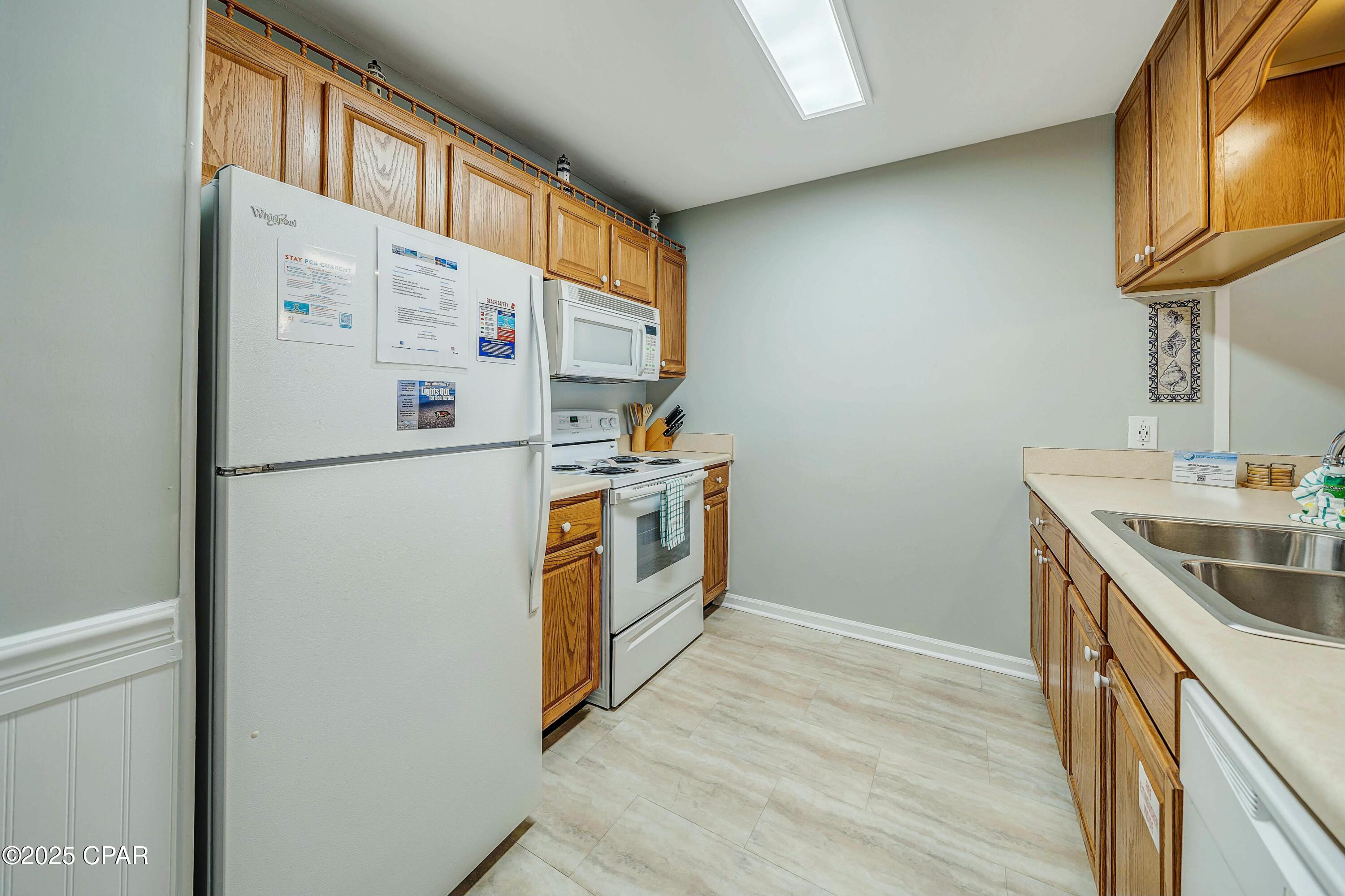 Image 13 For 6215 Thomas Drive 101